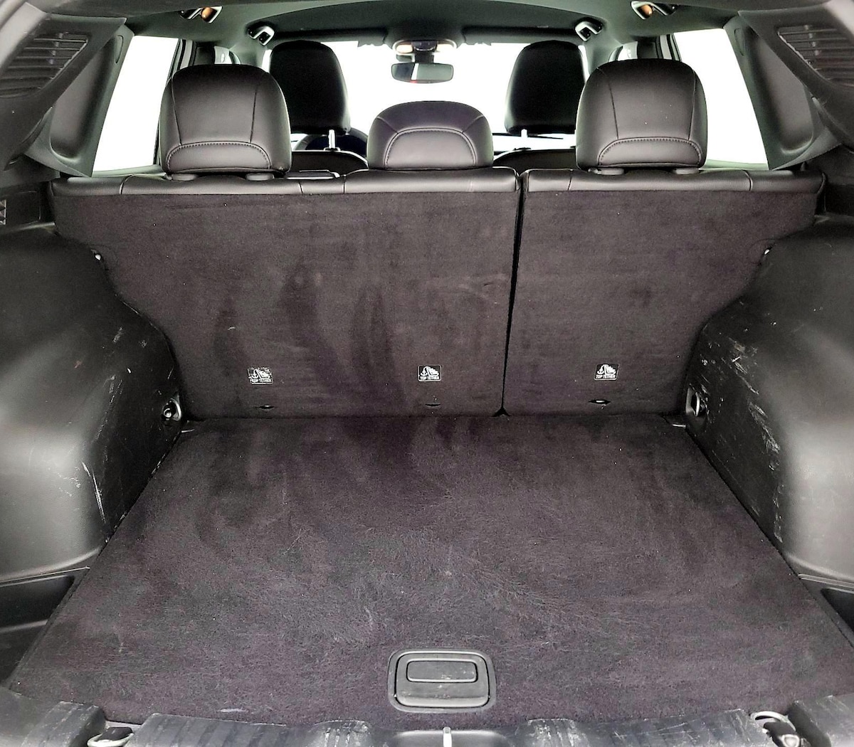 Trunk/Cargo (Seats Up)
