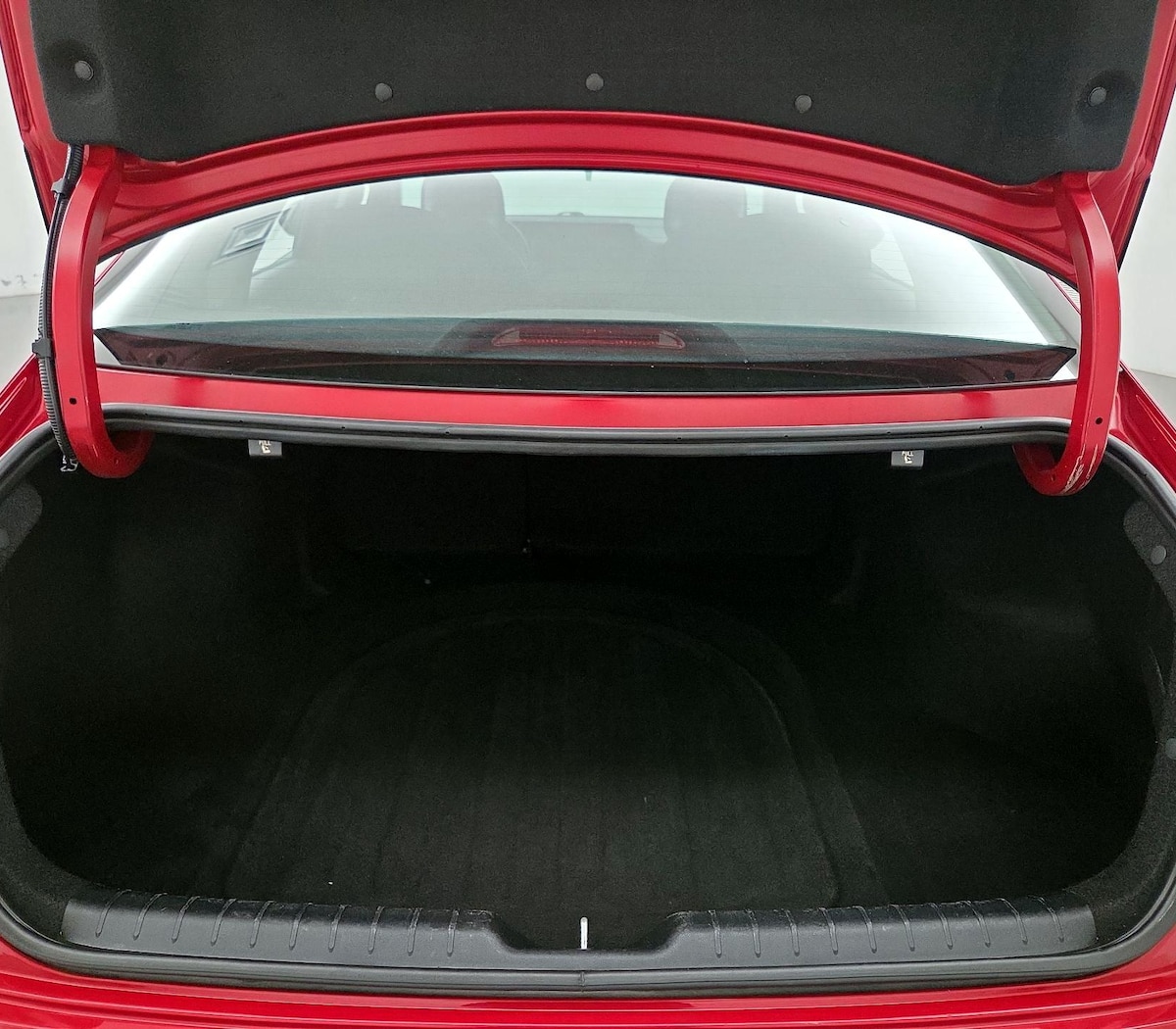 Trunk/Cargo (Seats Up)
