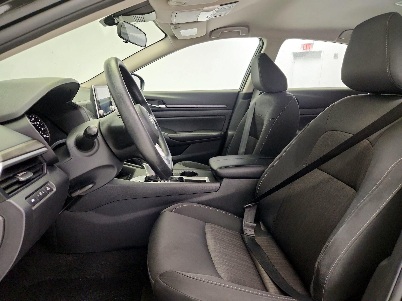 Power Seat(s) & Side Airbags