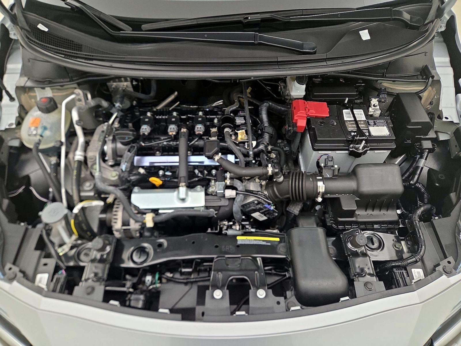 2025 Nissan Versa Sedan SV - Photo 22