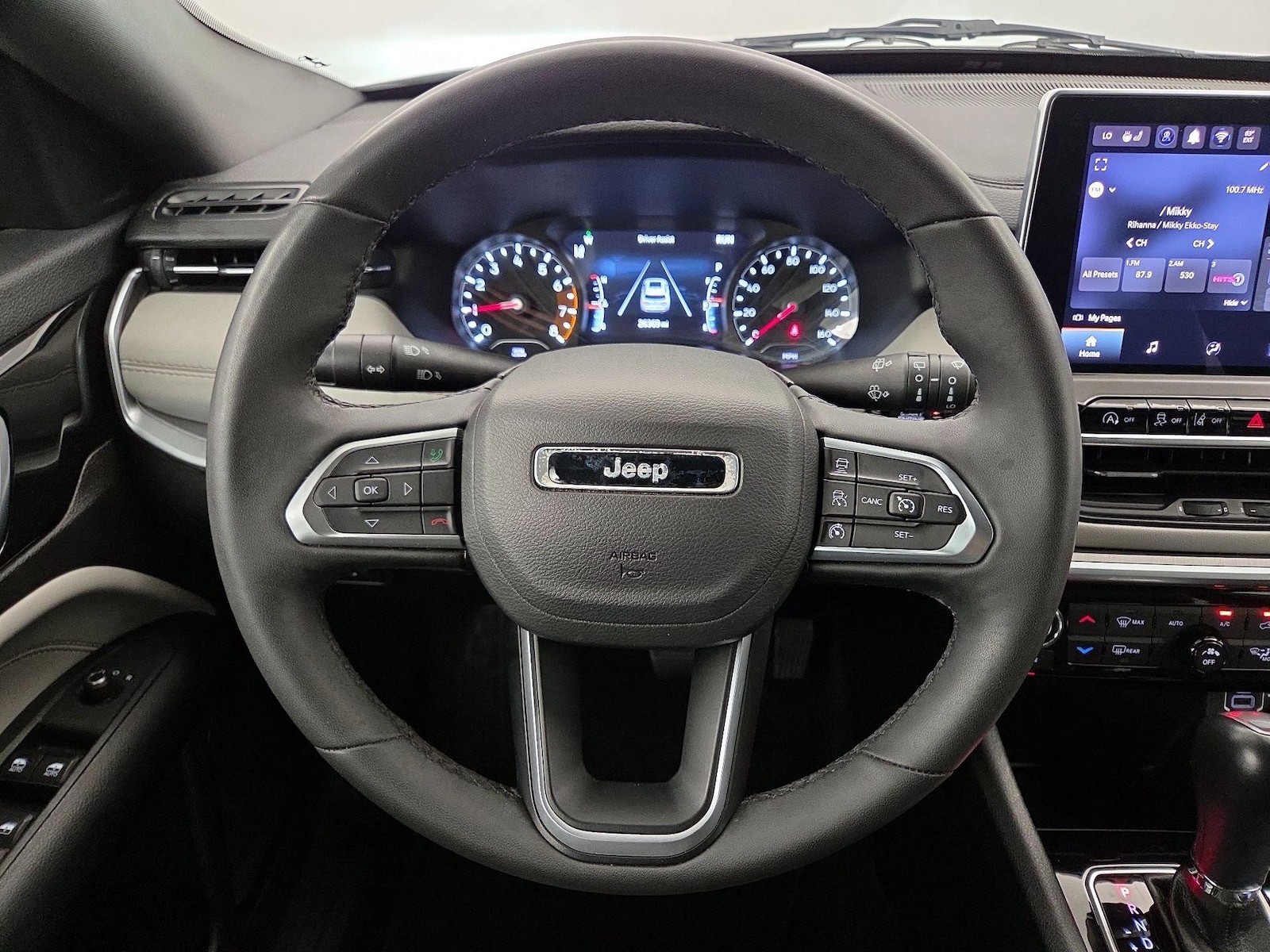 2025 Jeep Compass Limited - Photo 11