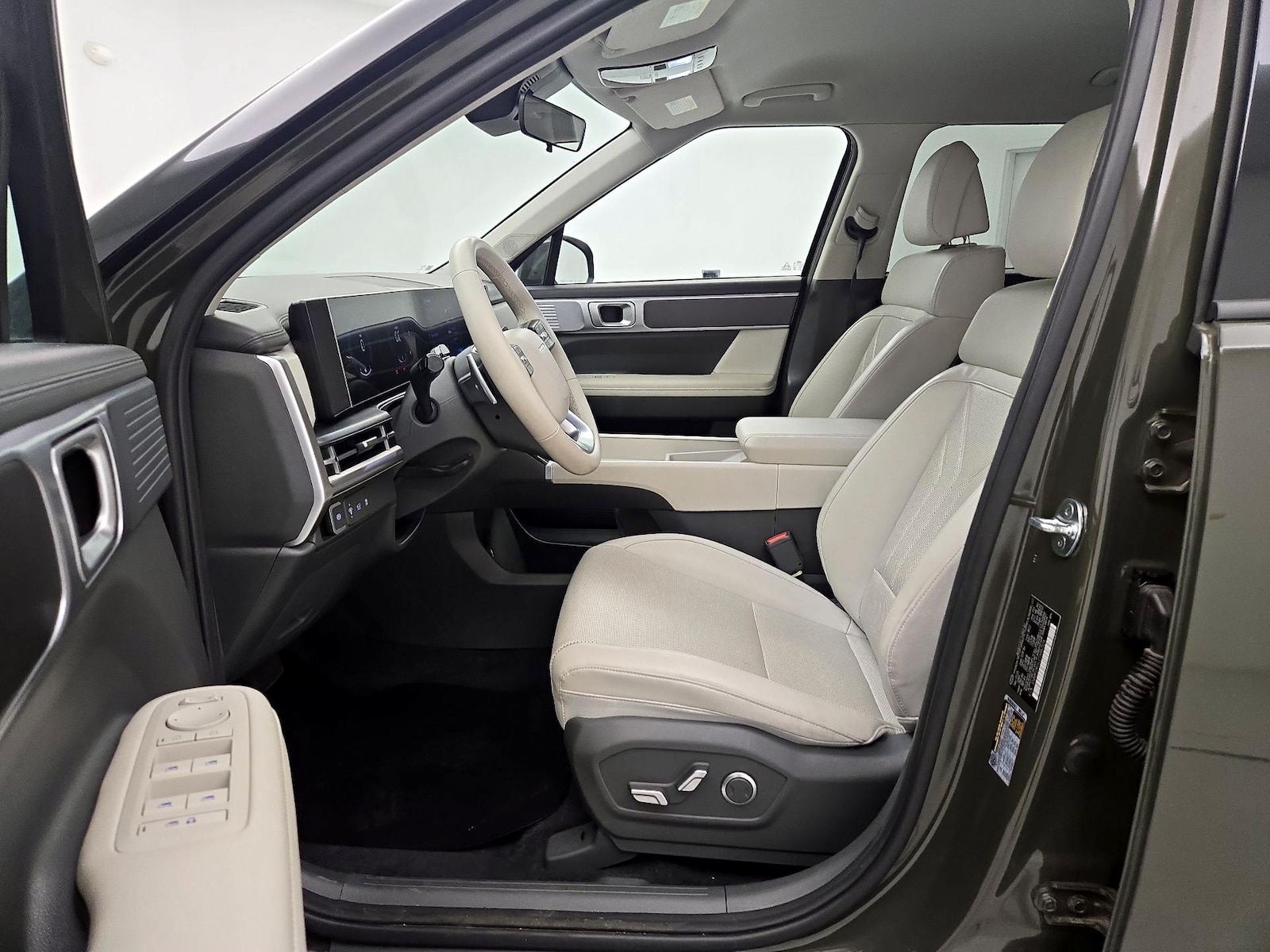 Power Seat(s) & Side Airbags