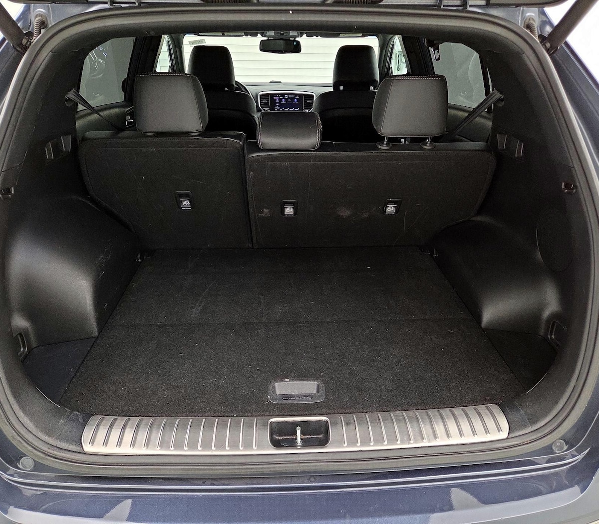 Trunk/Cargo (Seats Up)