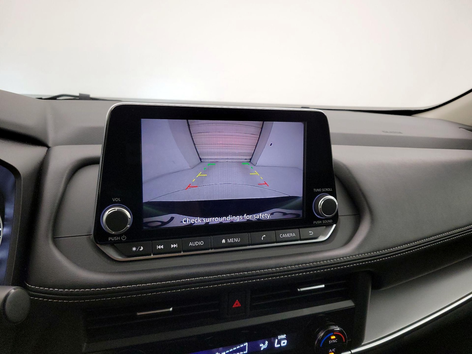 2025 Nissan Rogue SV - Photo 15