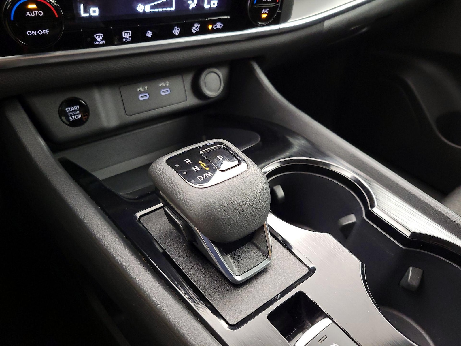 2025 Nissan Rogue SV - Photo 18