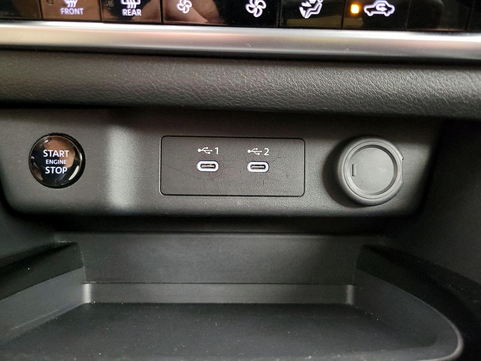 2025 Nissan Rogue SV - Photo 19