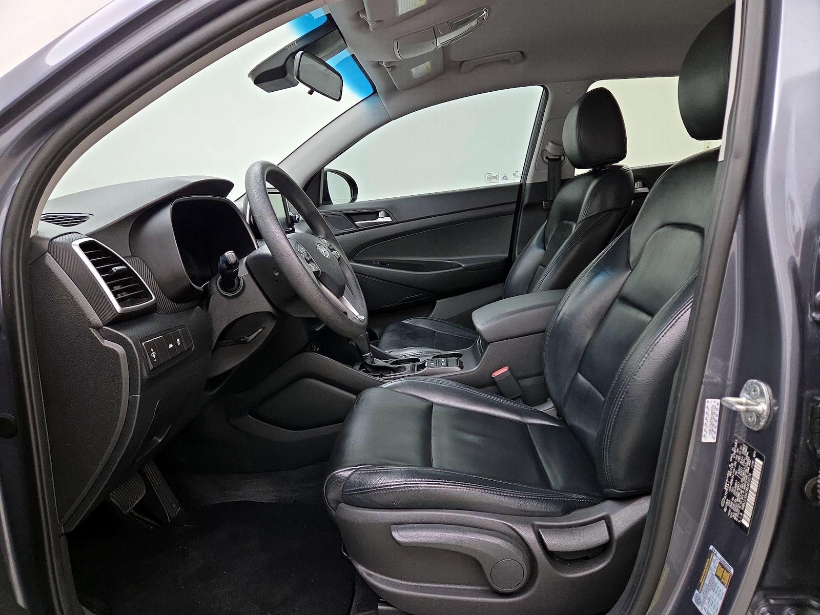 Leather Seats & Side Airbags