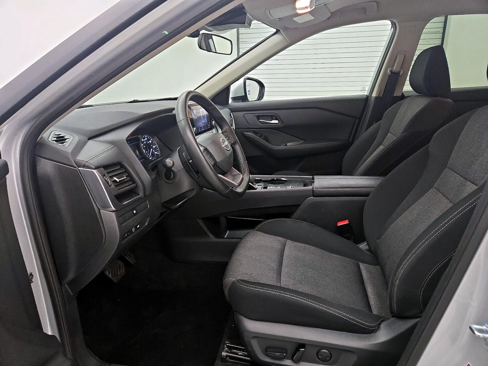 Power Seat(s) & Side Airbags