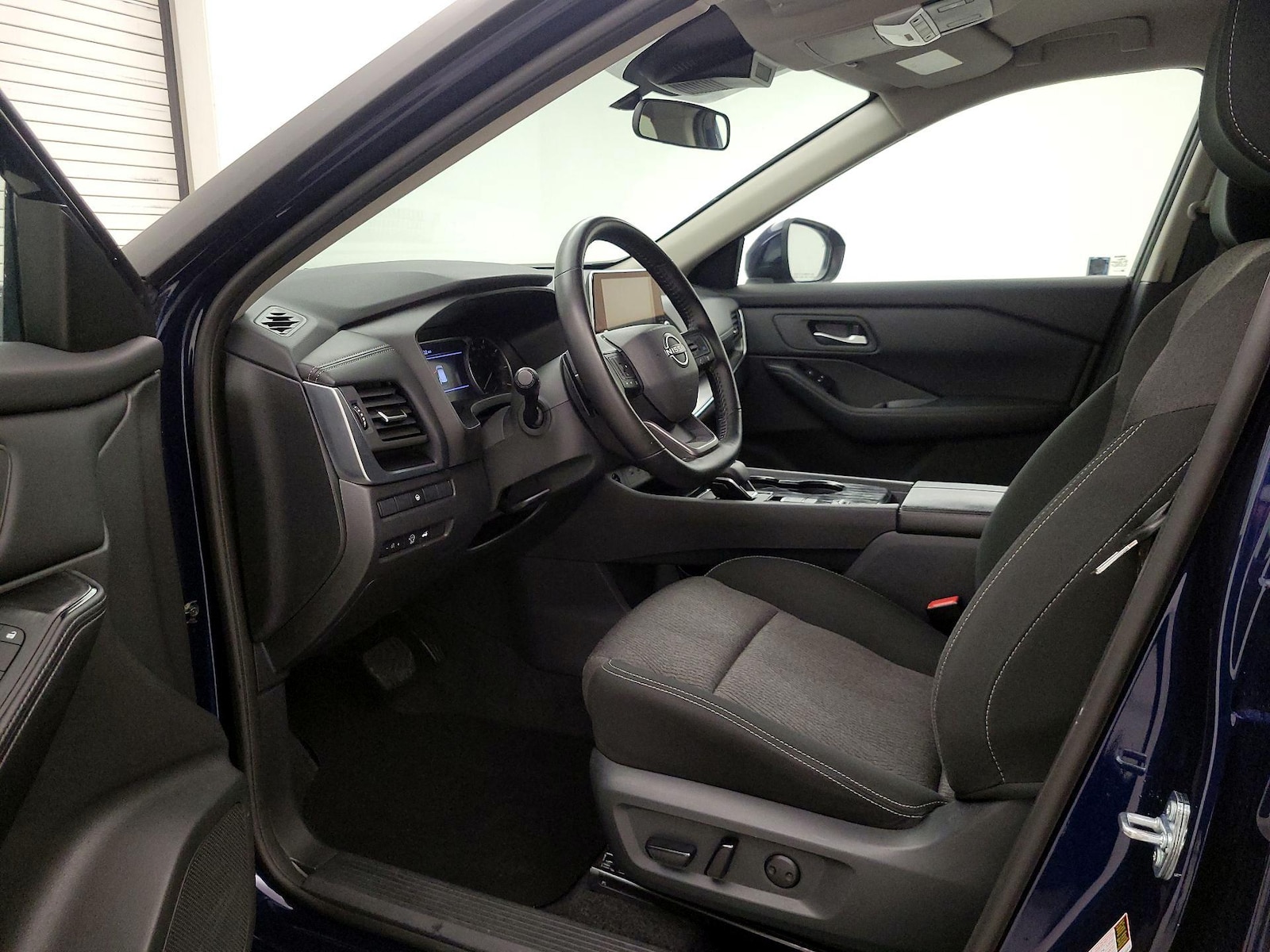 Power Seat(s) & Side Airbags