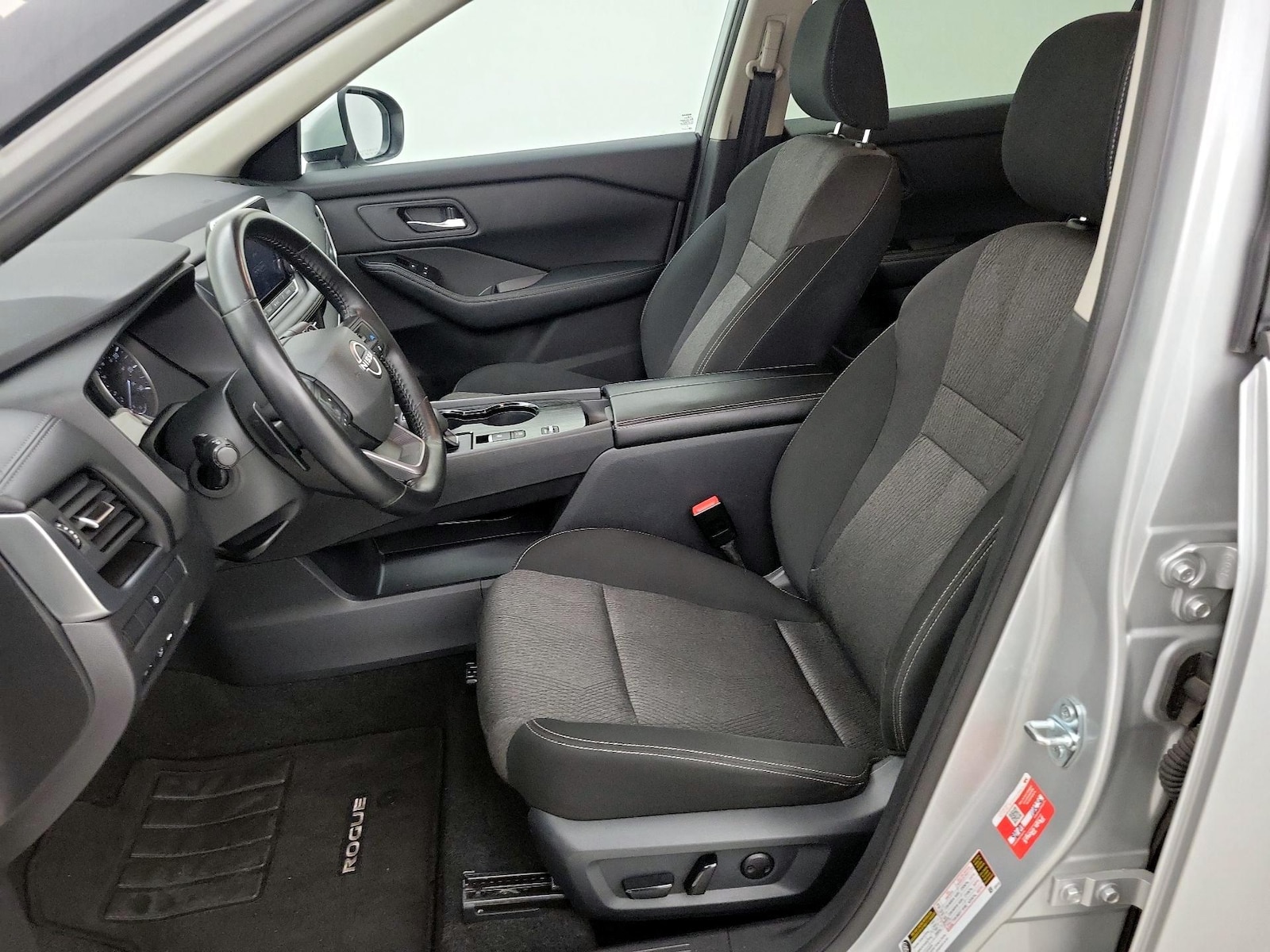 Power Seat(s) & Side Airbags