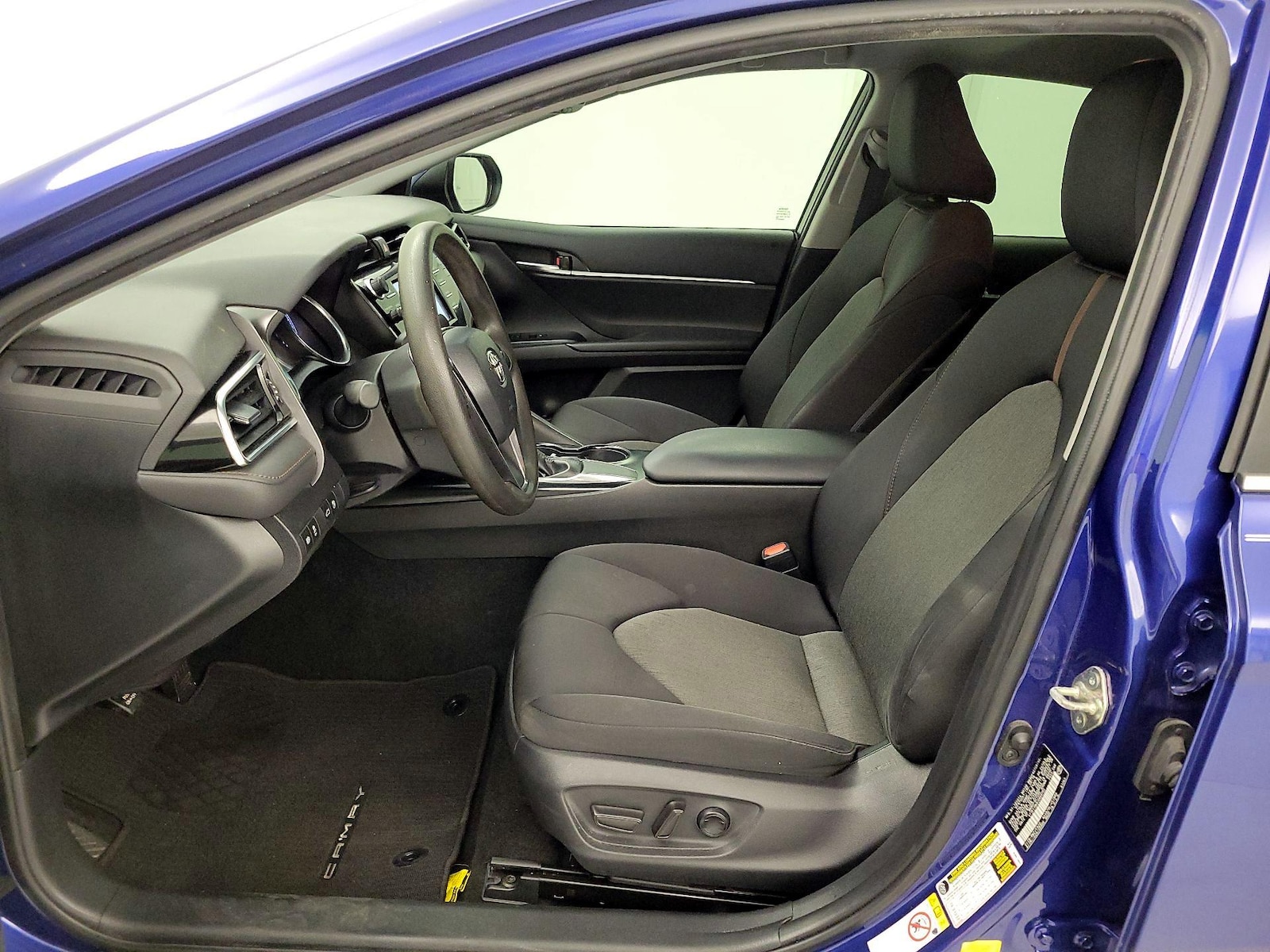Power Seat(s) & Side Airbags
