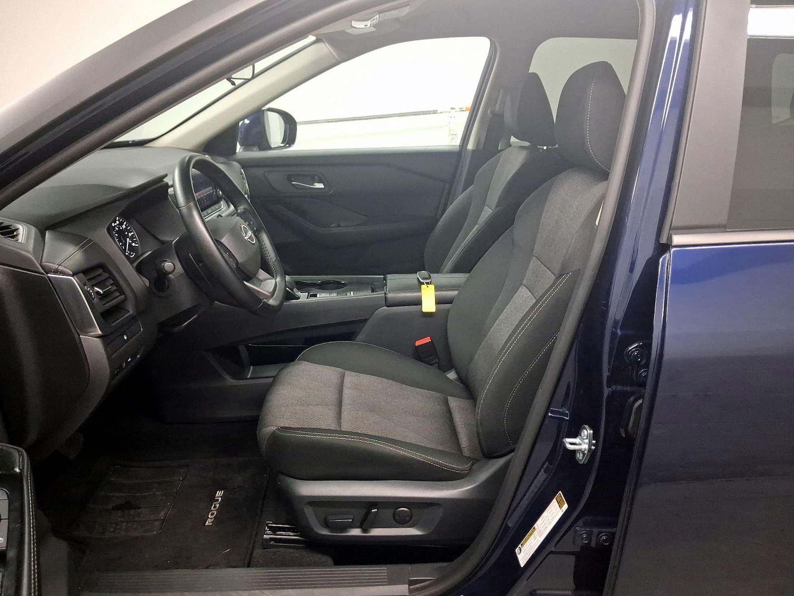 Power Seat(s) & Side Airbags