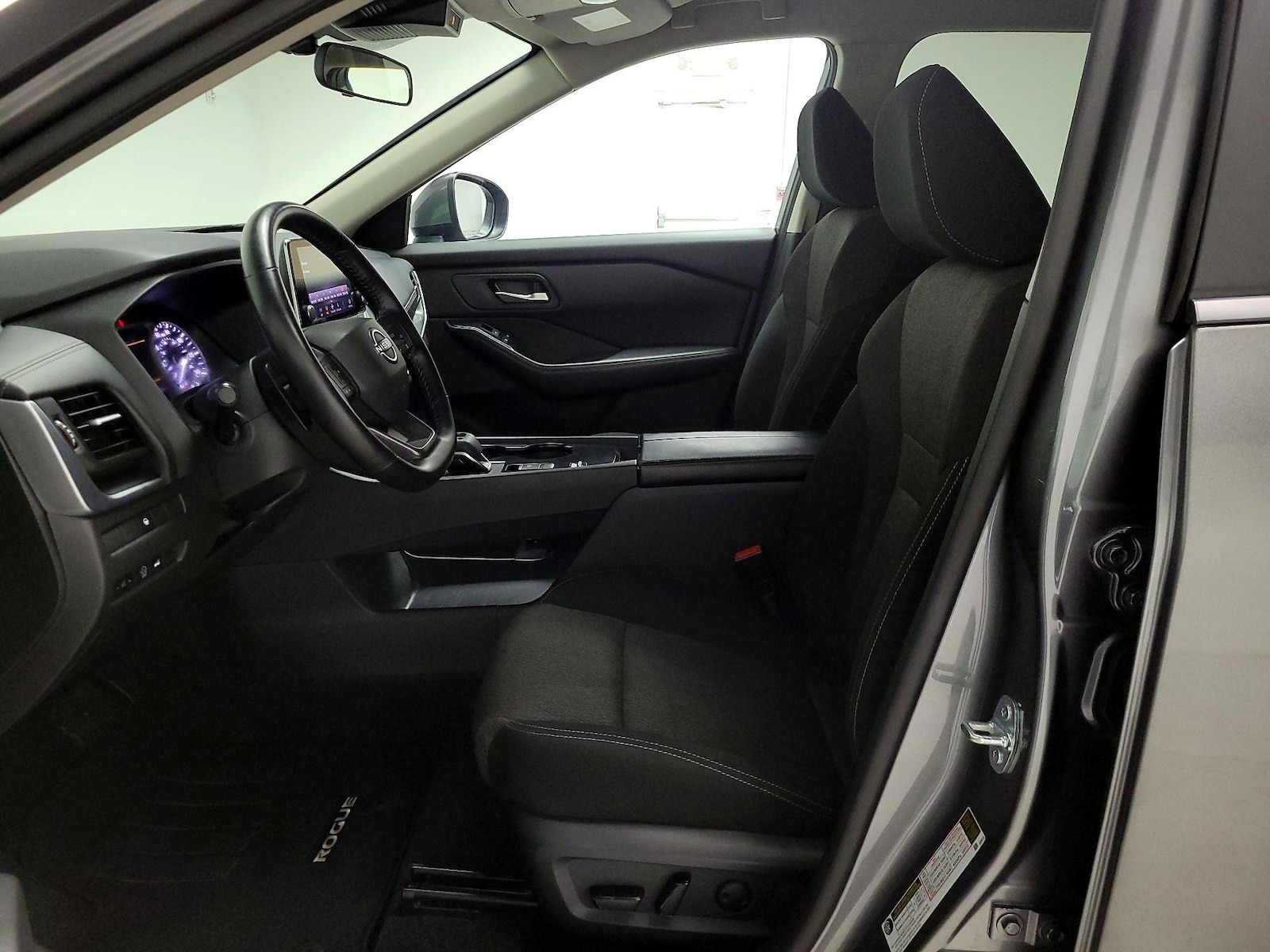 Power Seat(s) & Side Airbags