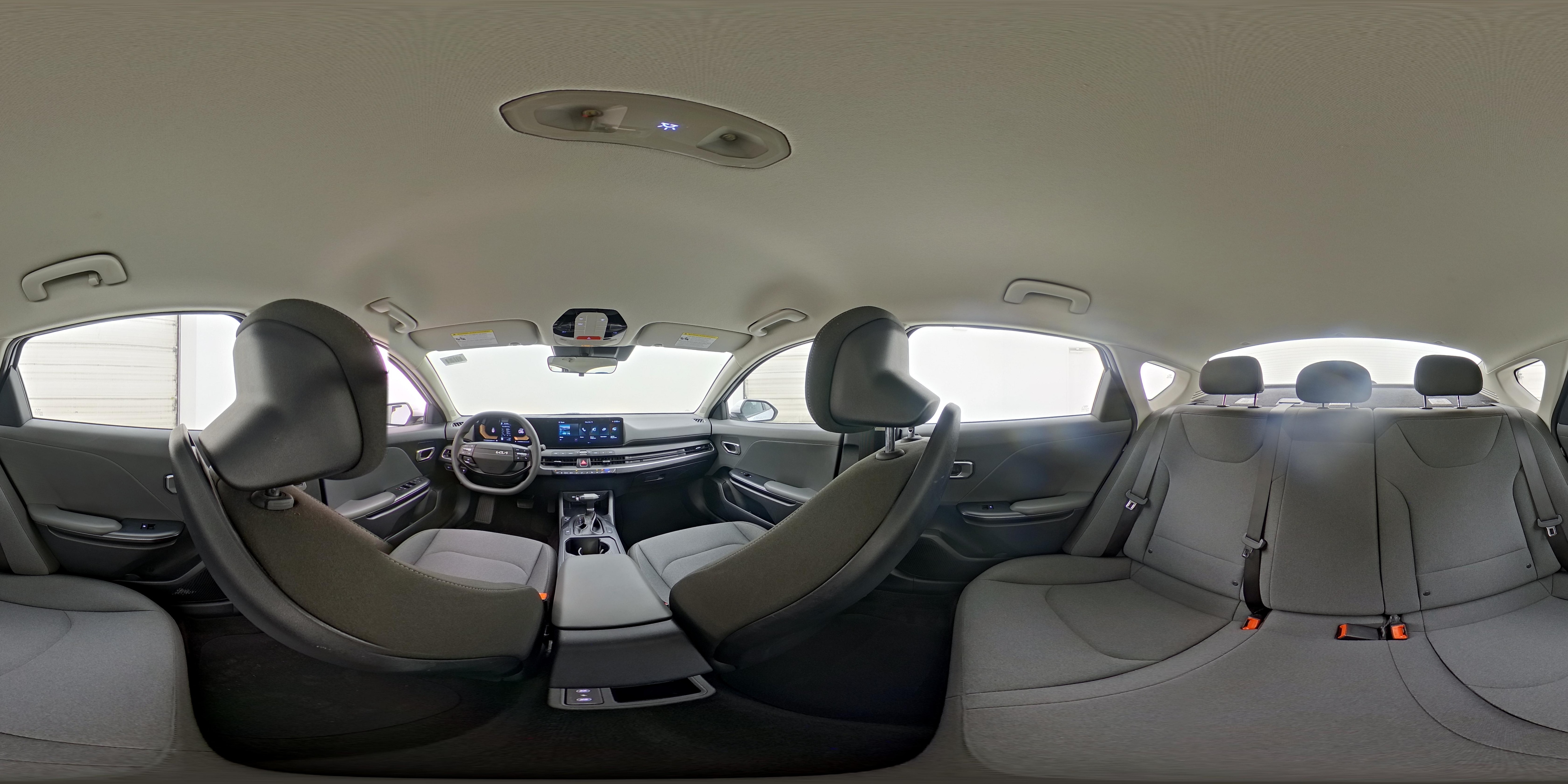 2025 Kia K4 LXS - Photo 25