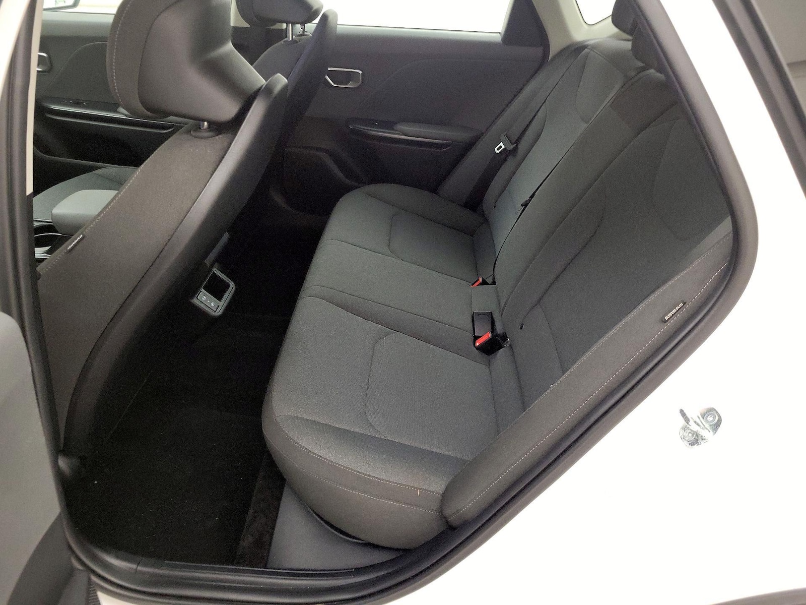 2025 Kia K4 LXS - Photo 20