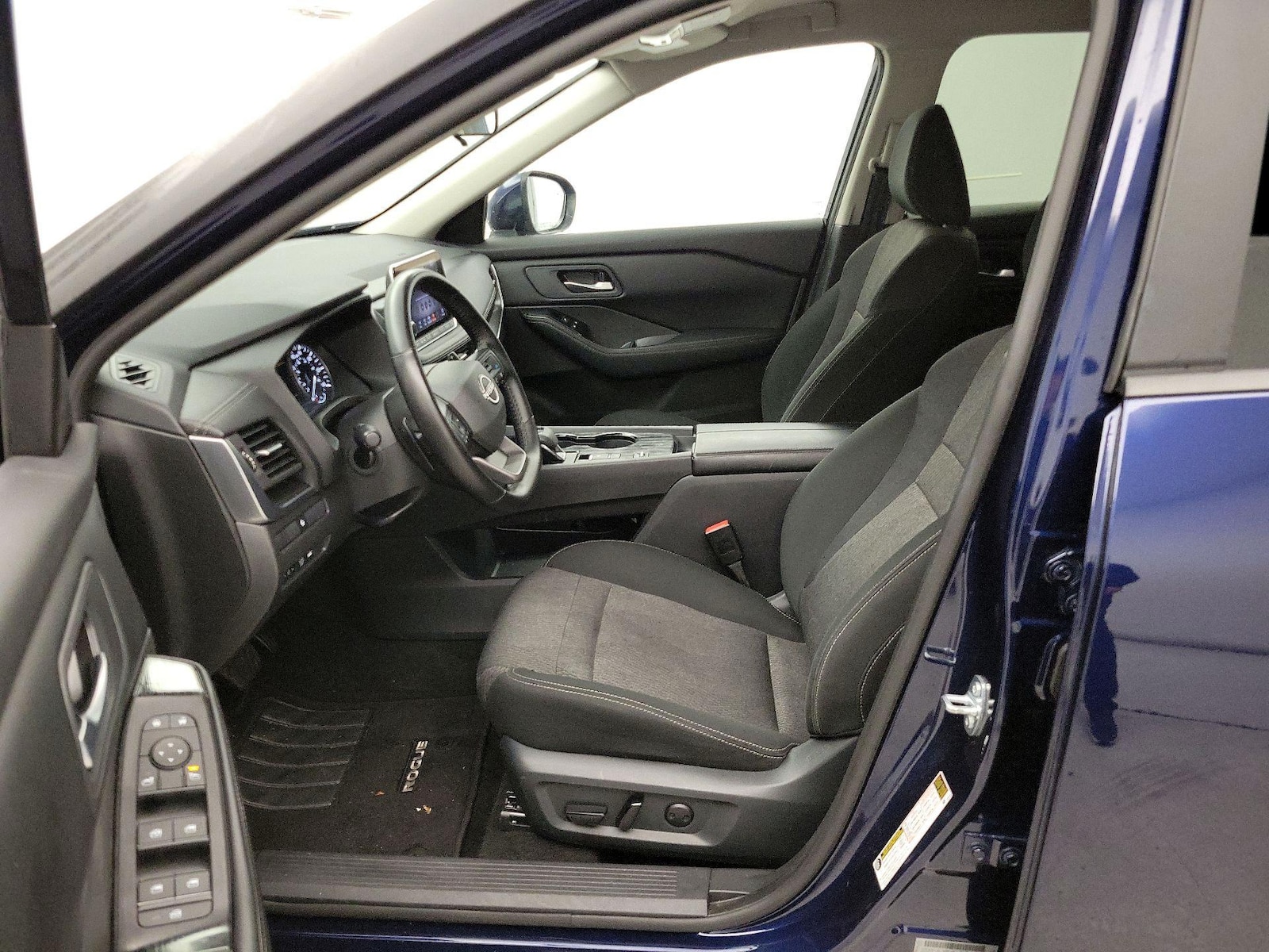 Power Seat(s) & Side Airbags