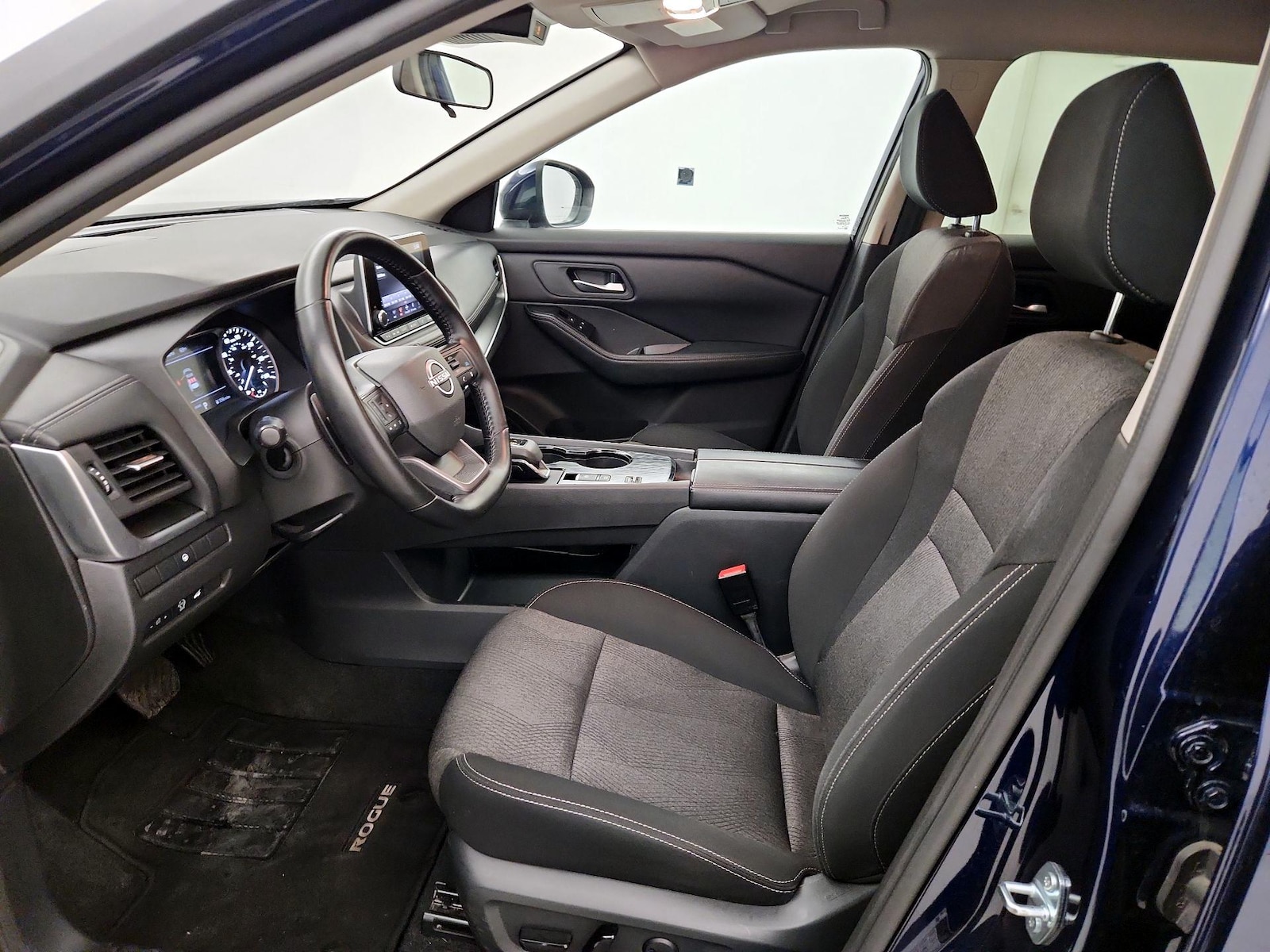 Power Seat(s) & Side Airbags
