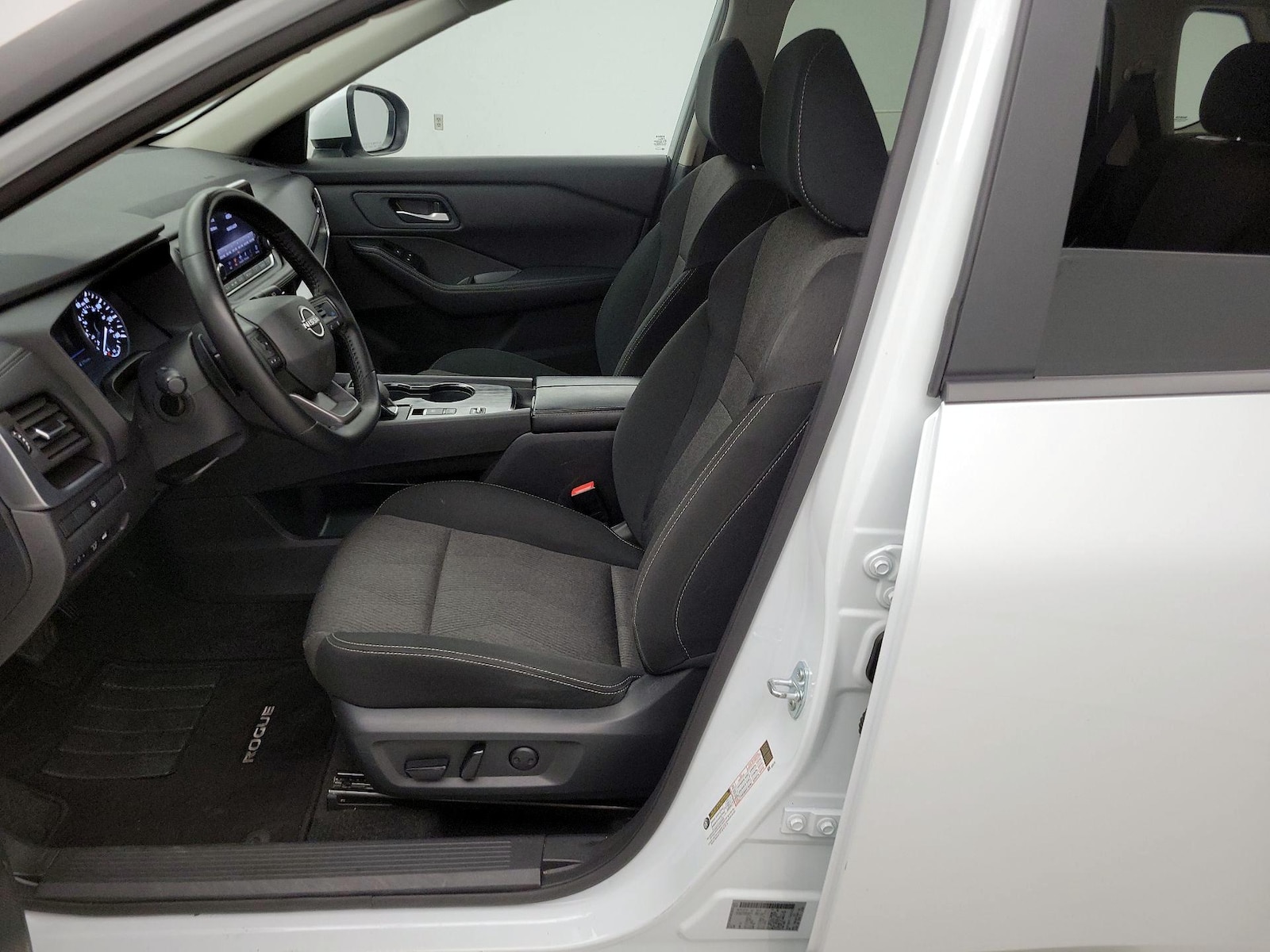 Power Seat(s) & Side Airbags