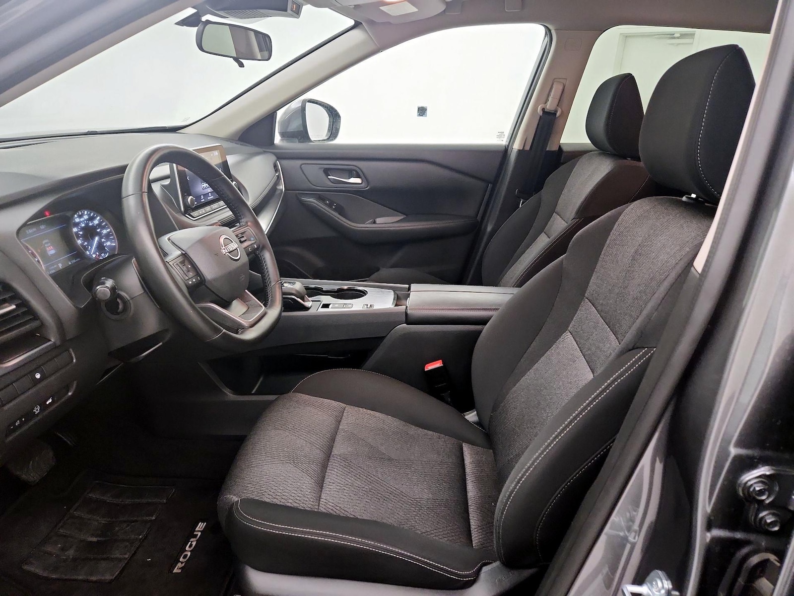 Power Seat(s) & Side Airbags