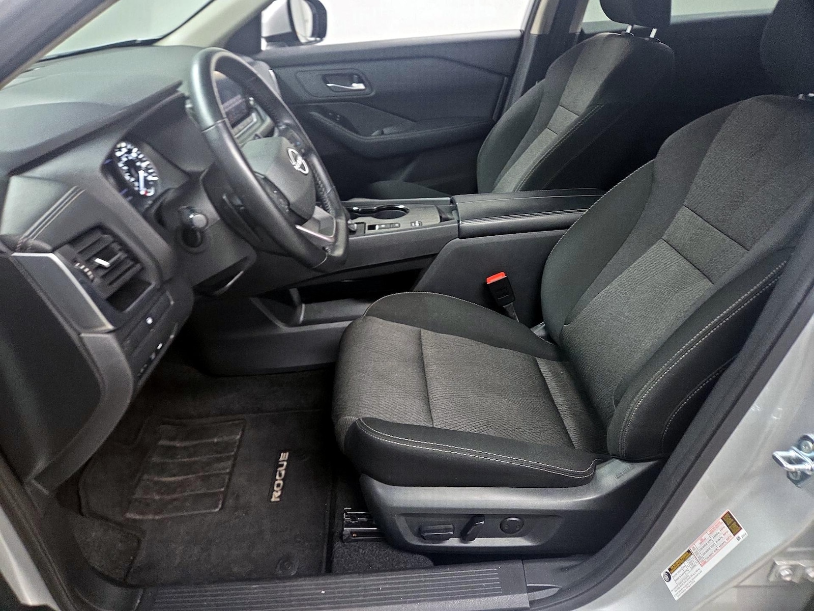 Power Seat(s) & Side Airbags