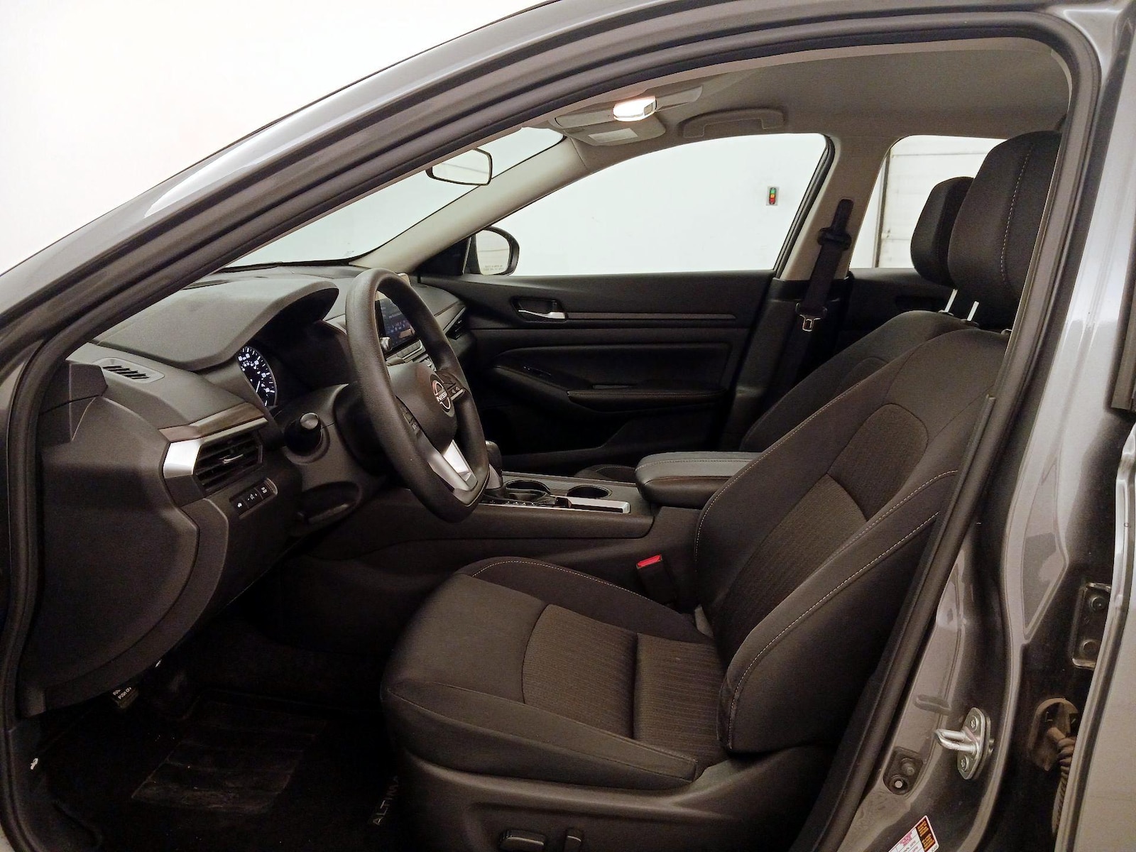 Power Seat(s) & Side Airbags