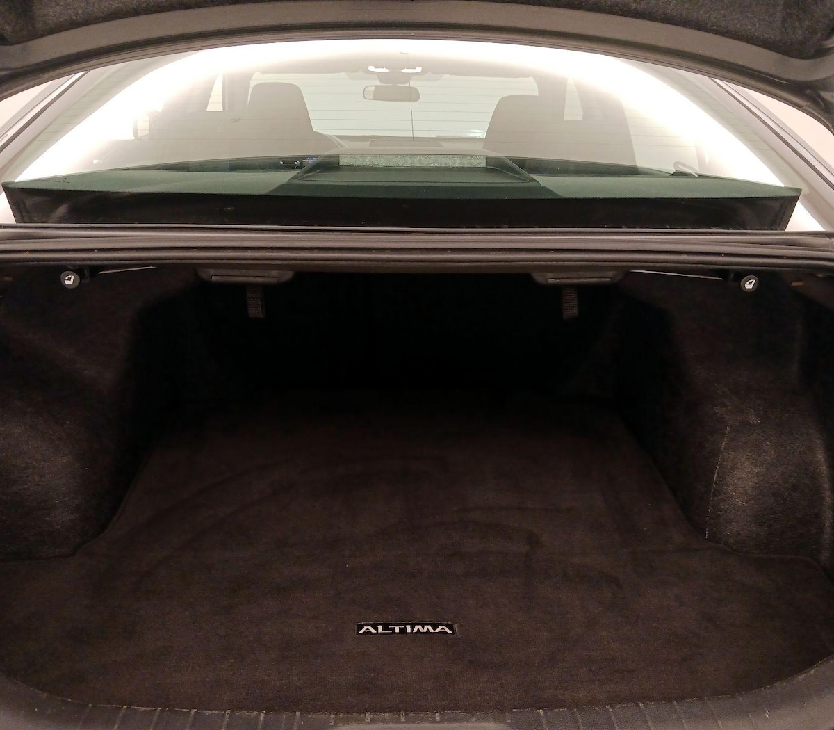 Trunk/Cargo (Seats Up)