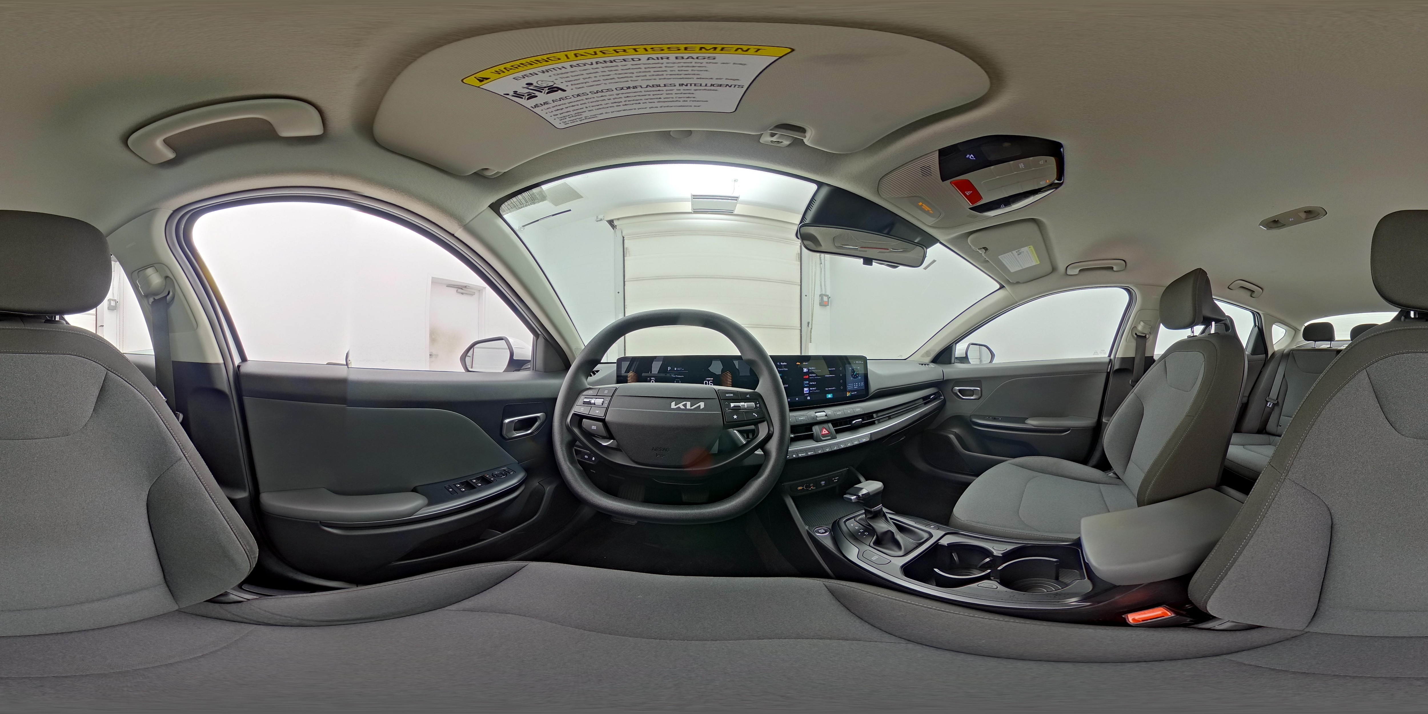 2025 Kia K4 LXS - Photo 25
