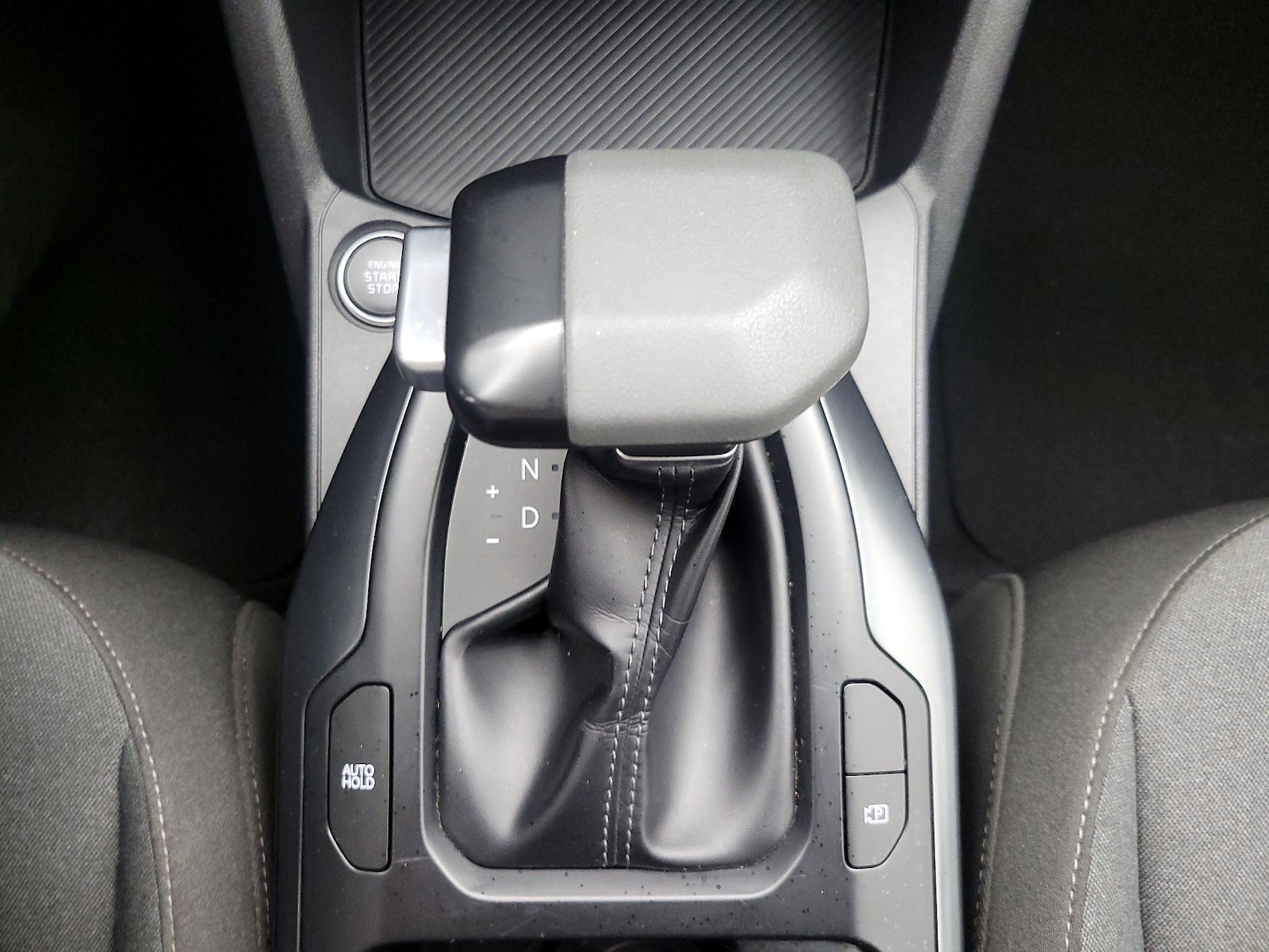 2025 Kia K4 LXS - Photo 17