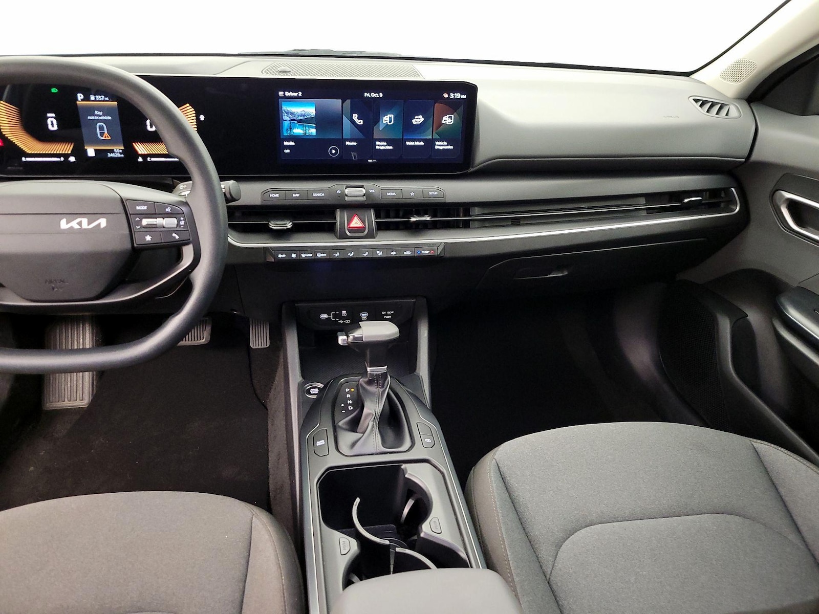 2025 Kia K4 LXS - Photo 10