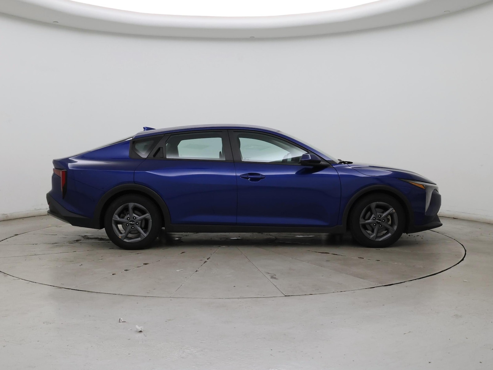 2025 Kia K4 LXS - Photo 8