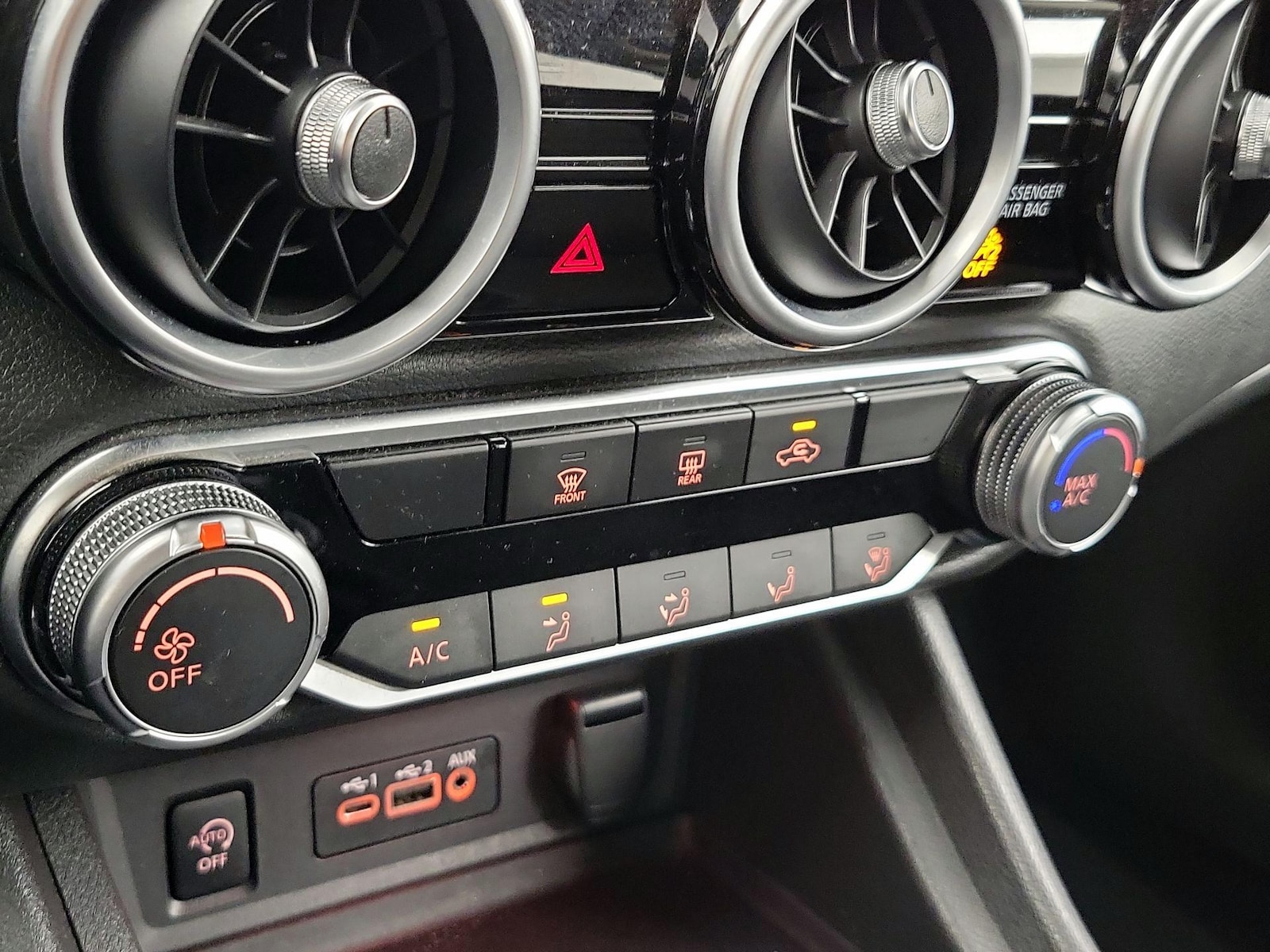 2025 Nissan Sentra SV - Photo 17