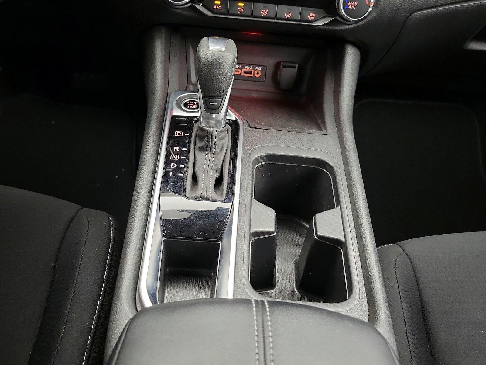 2025 Nissan Sentra SV - Photo 18