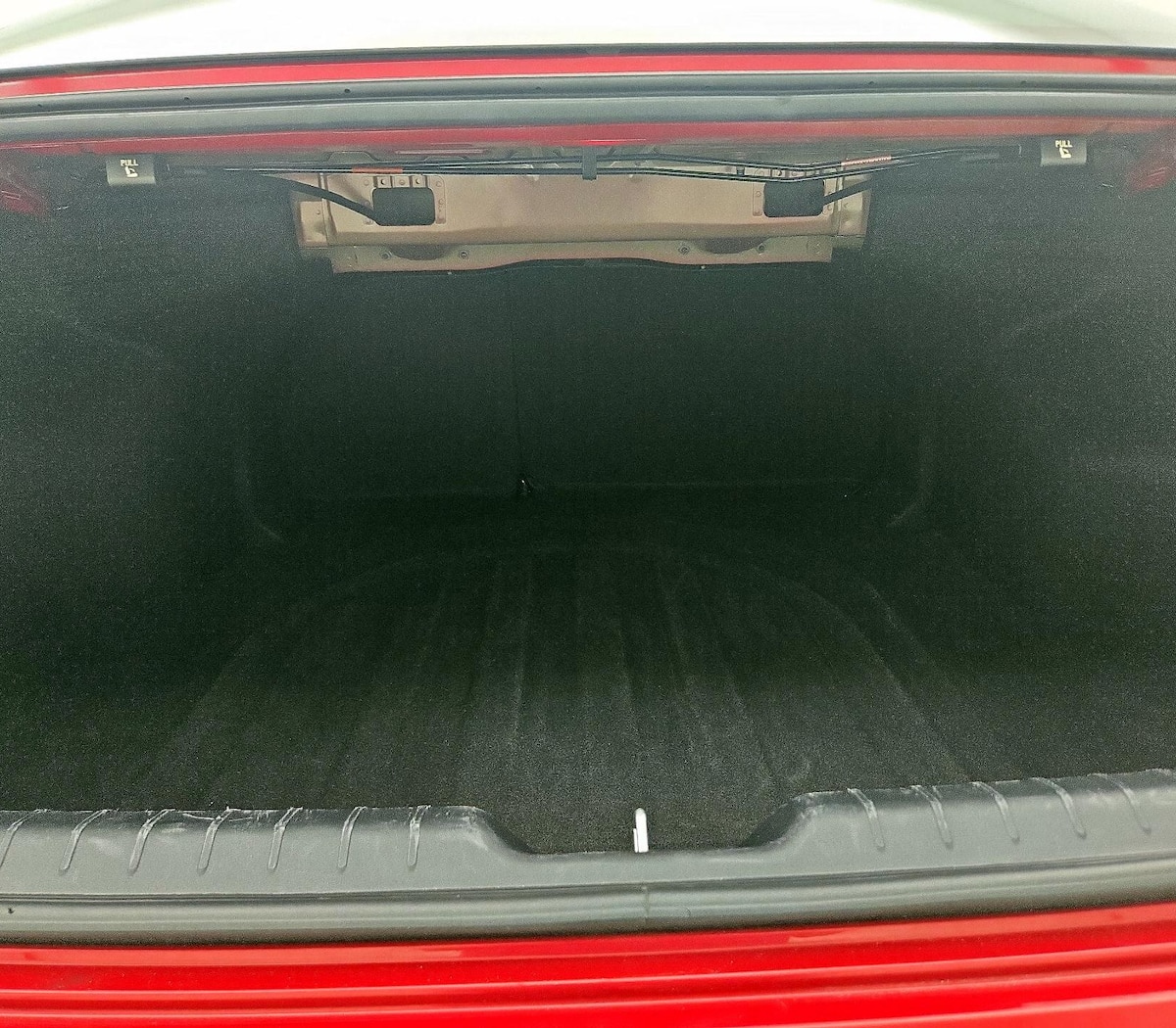 Trunk/Cargo (Seats Up)