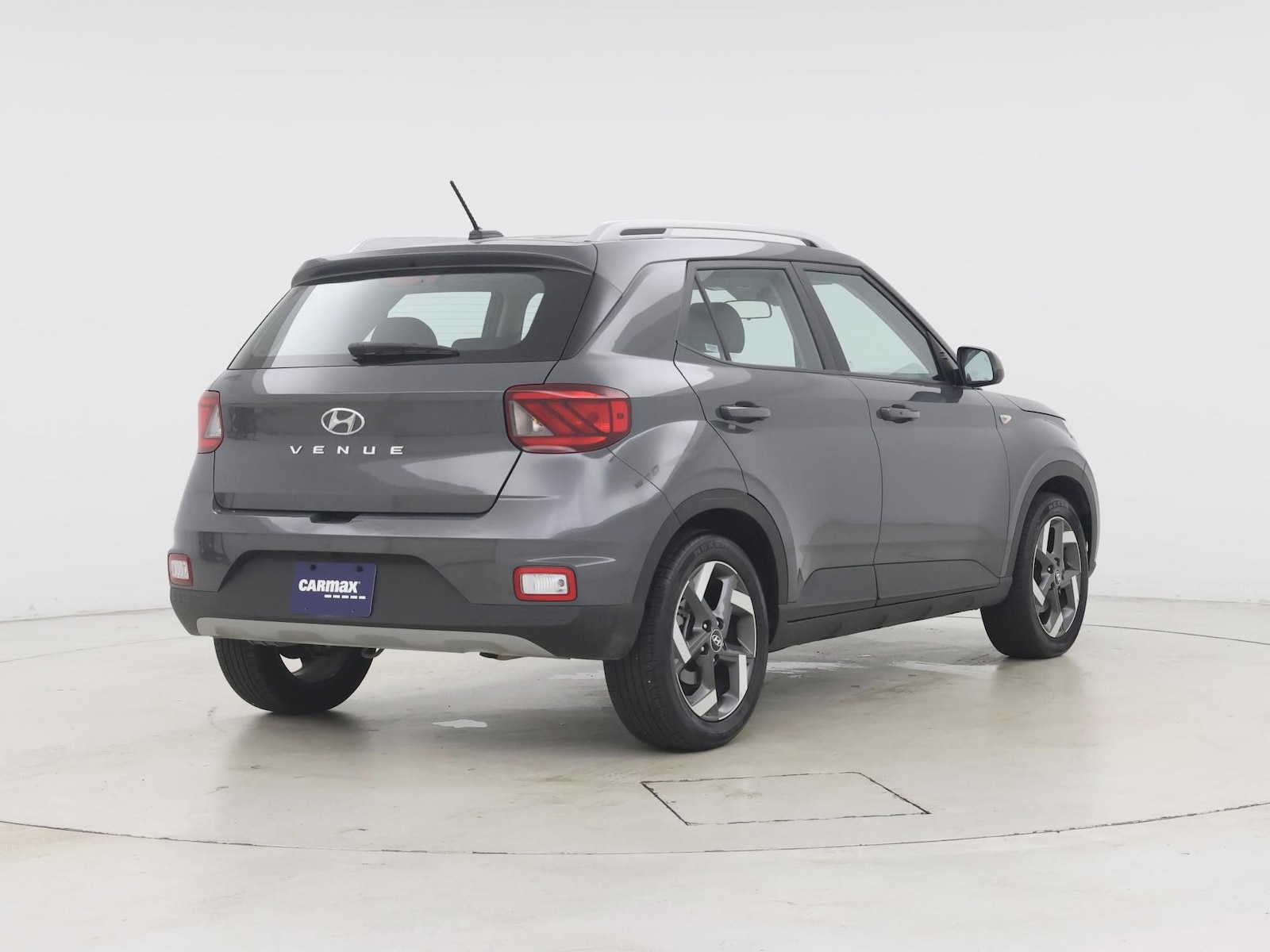 2025 Hyundai Venue SEL - Photo 9