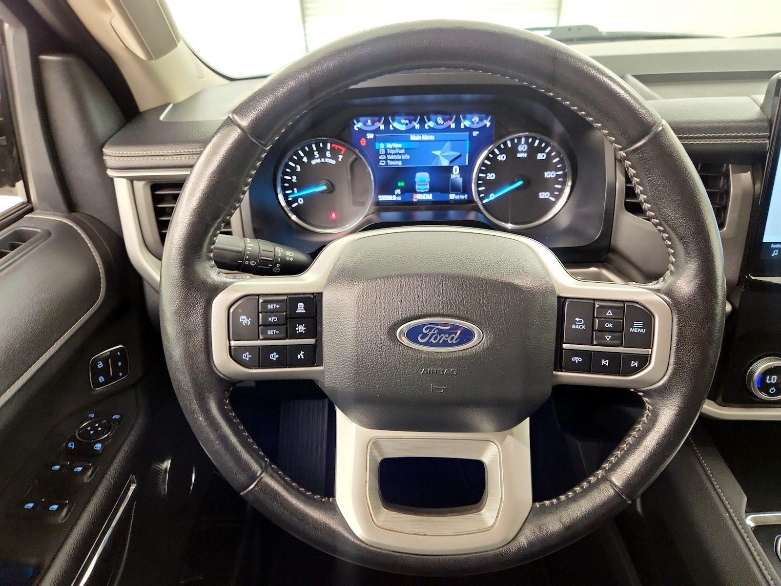 2024 Ford Expedition XLT - Photo 11