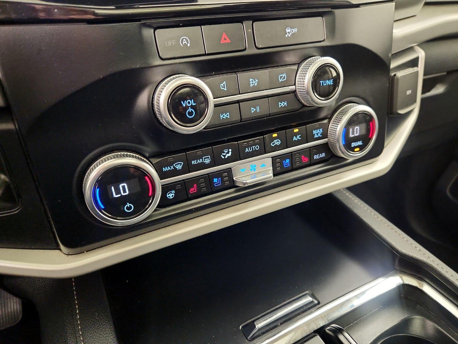 2024 Ford Expedition XLT - Photo 18