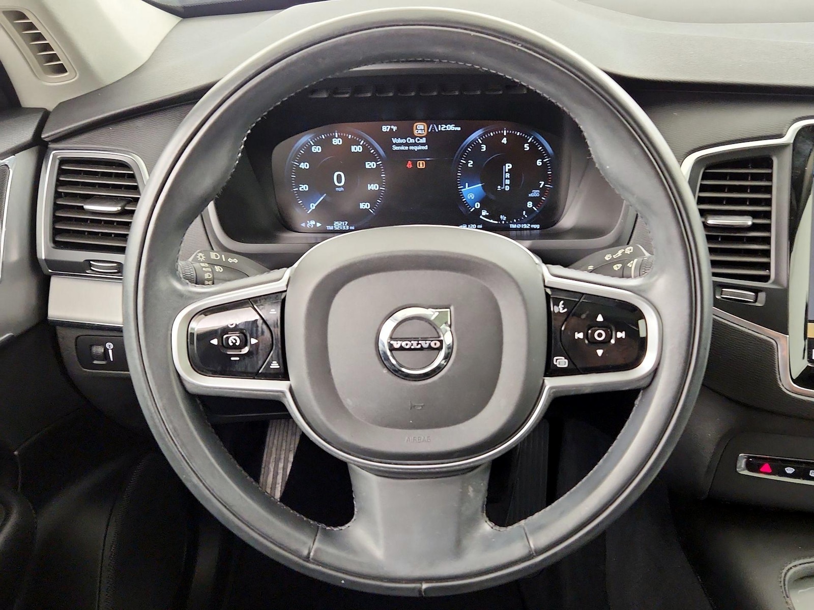 2022 Volvo XC90 Momentum - Photo 11