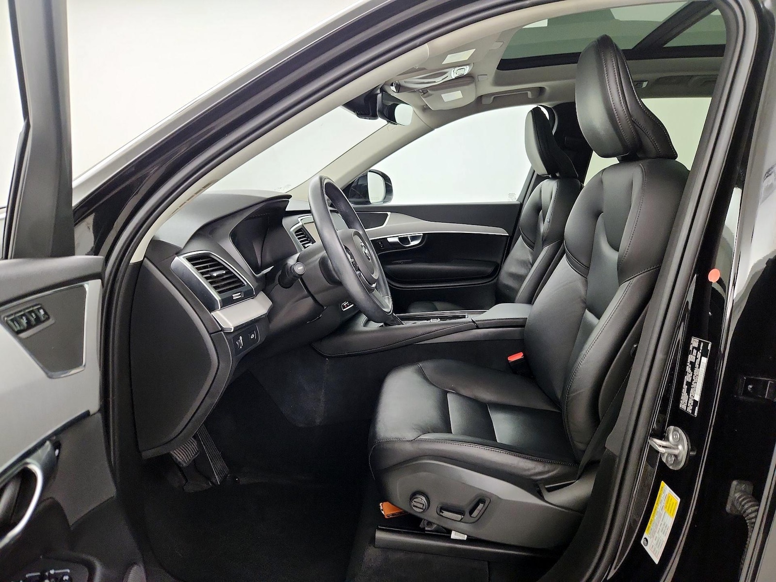 2022 Volvo XC90 Momentum - Photo 12