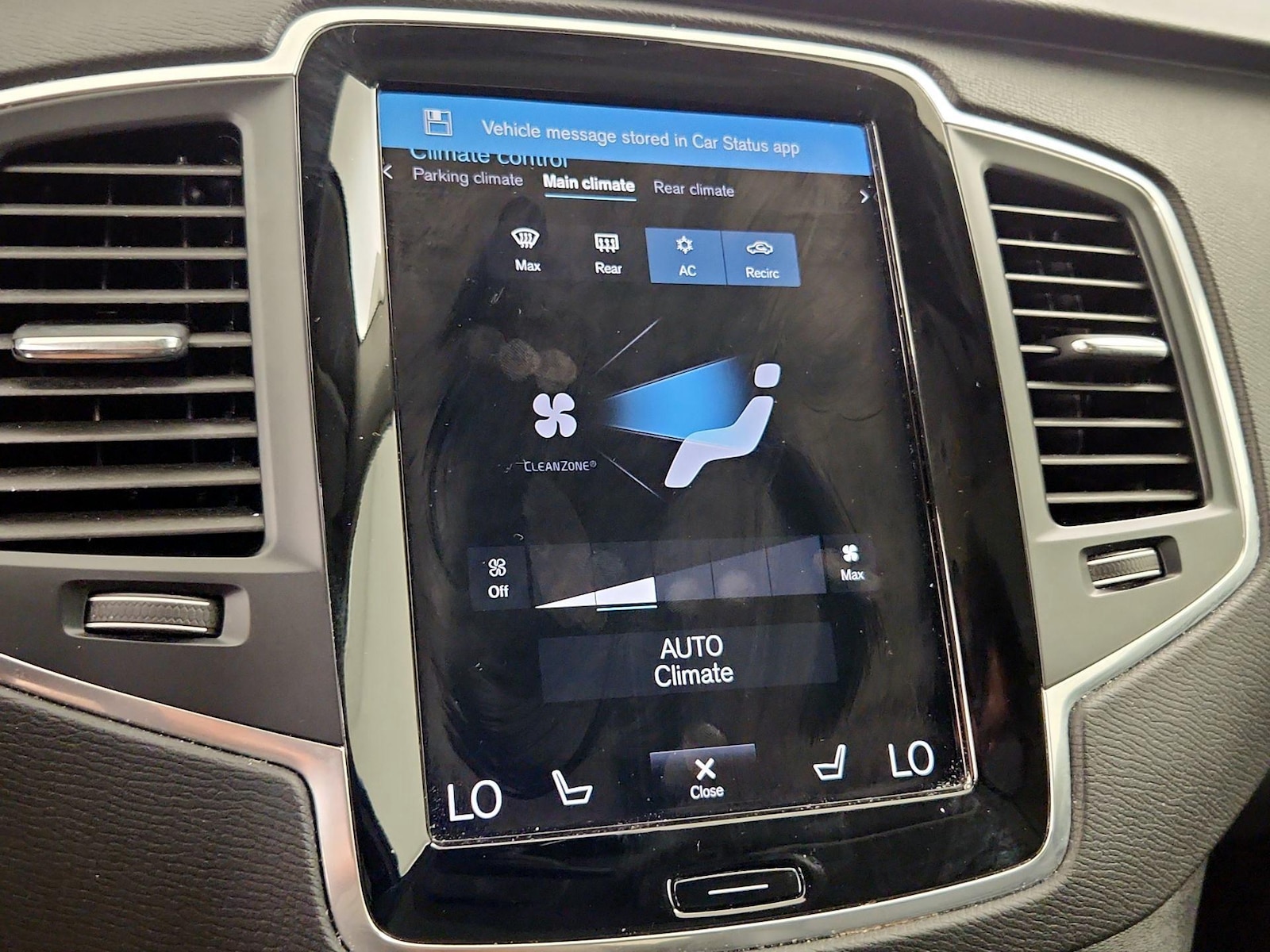 2022 Volvo XC90 Momentum - Photo 18