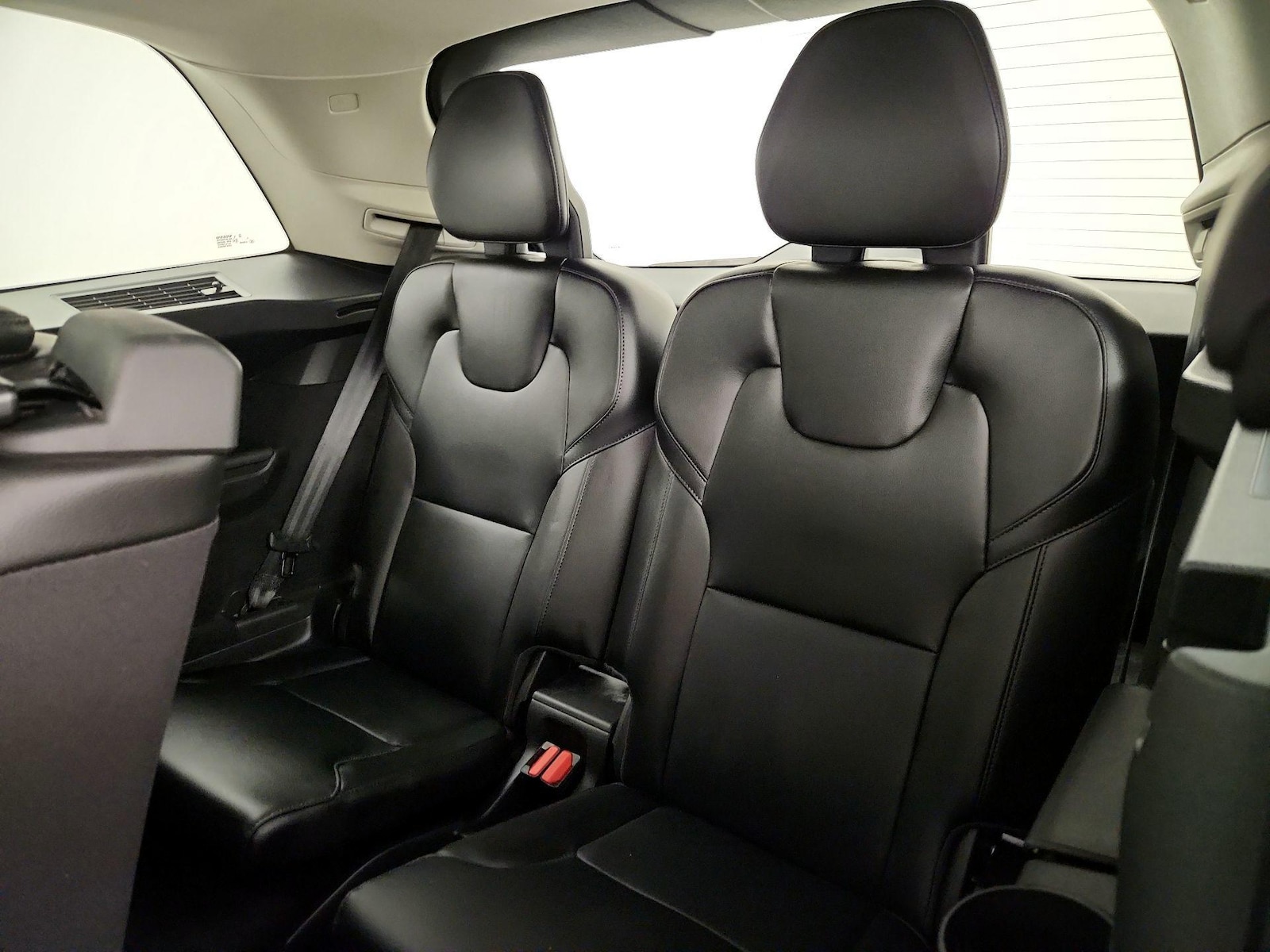 2022 Volvo XC90 Momentum - Photo 23