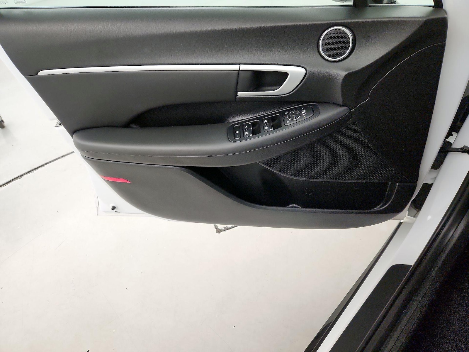 2025 Hyundai Sonata SEL - Photo 13