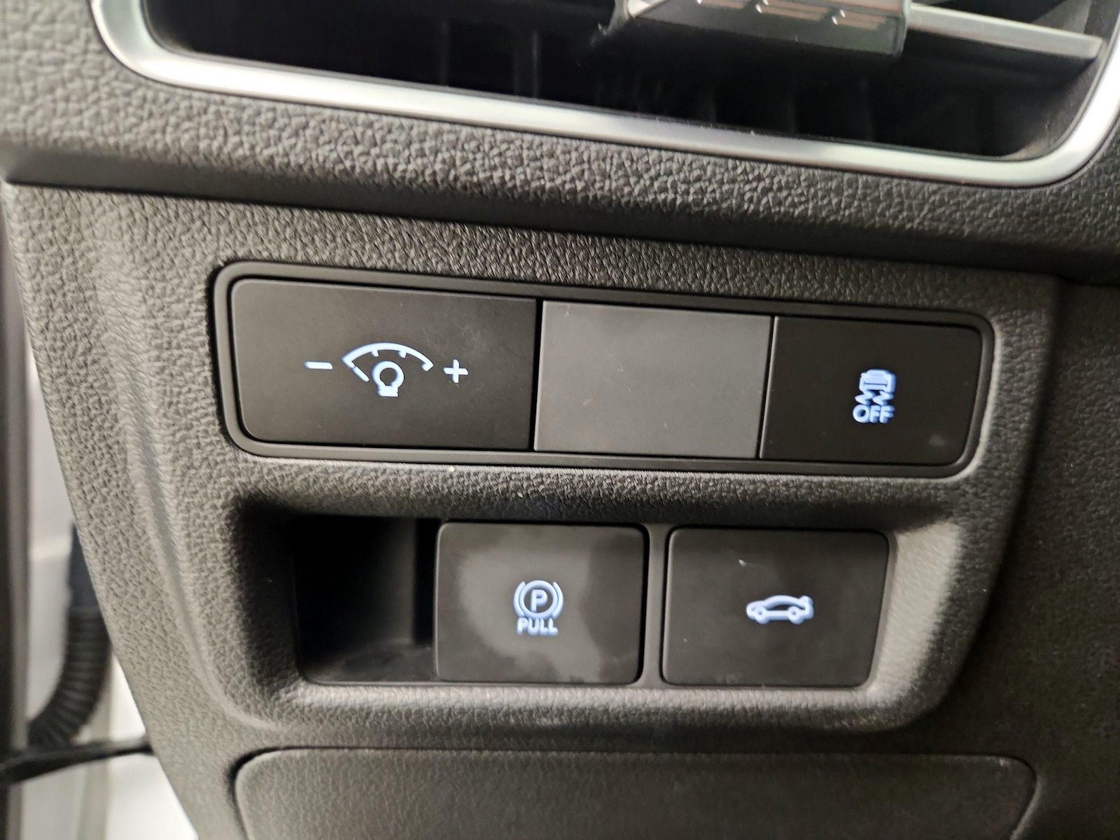 2025 Hyundai Sonata SEL - Photo 14