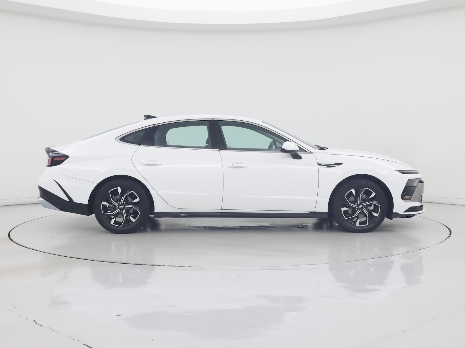 2025 Hyundai Sonata SEL - Photo 8