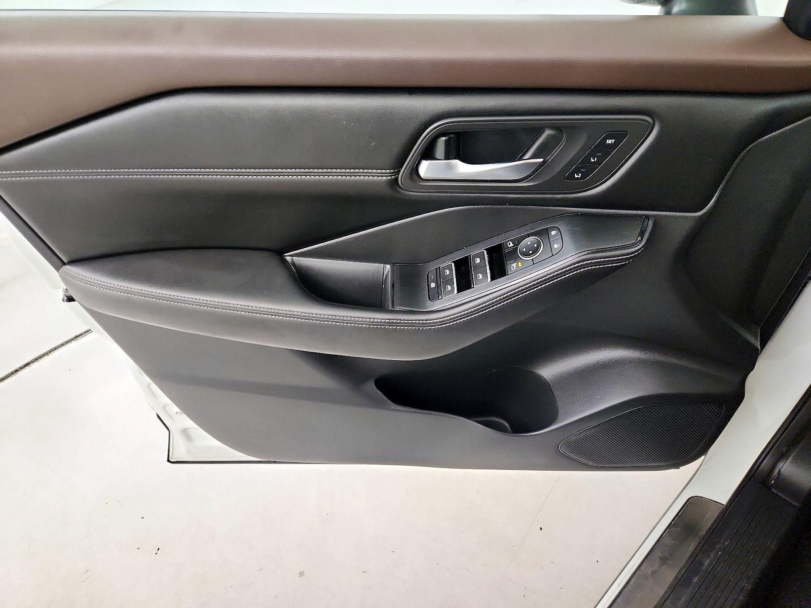 2023 Nissan Rogue SL - Photo 13