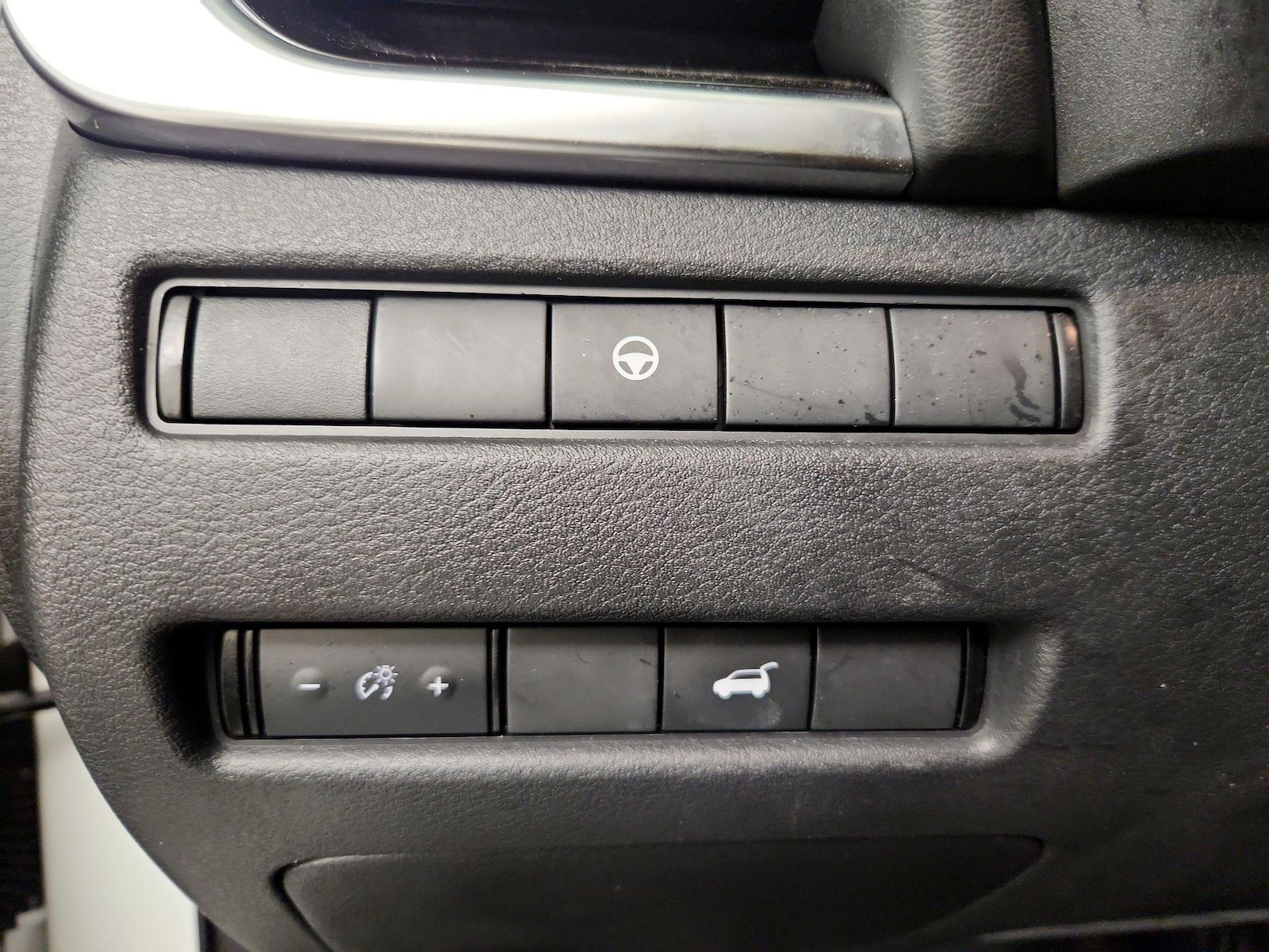 2023 Nissan Rogue SL - Photo 14
