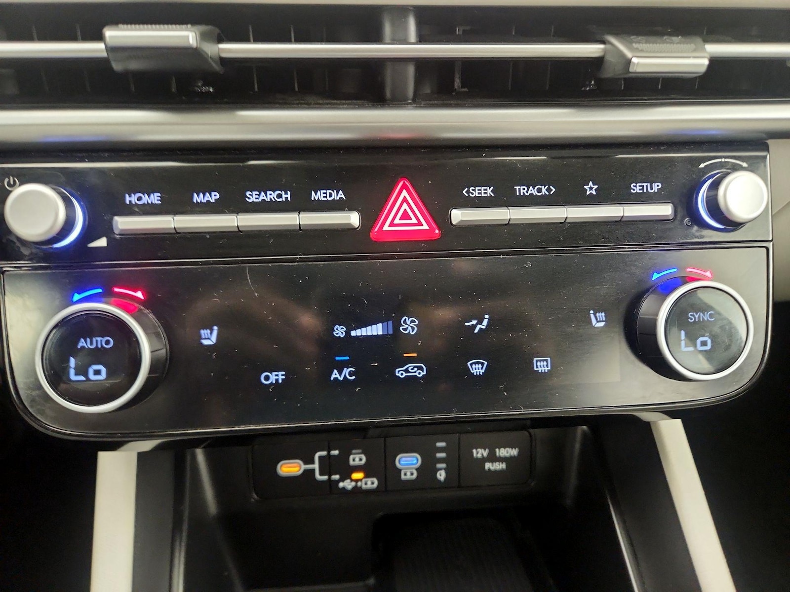 2025 Hyundai Tucson SEL - Photo 17
