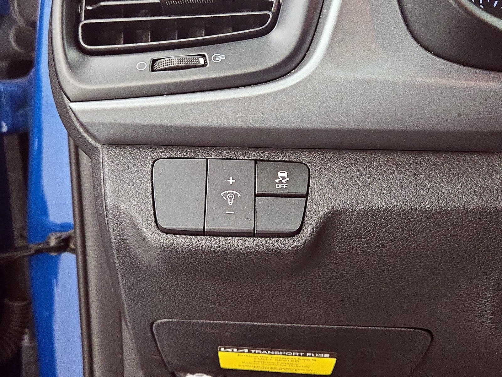 2022 Kia Rio 5-Door S - Photo 14