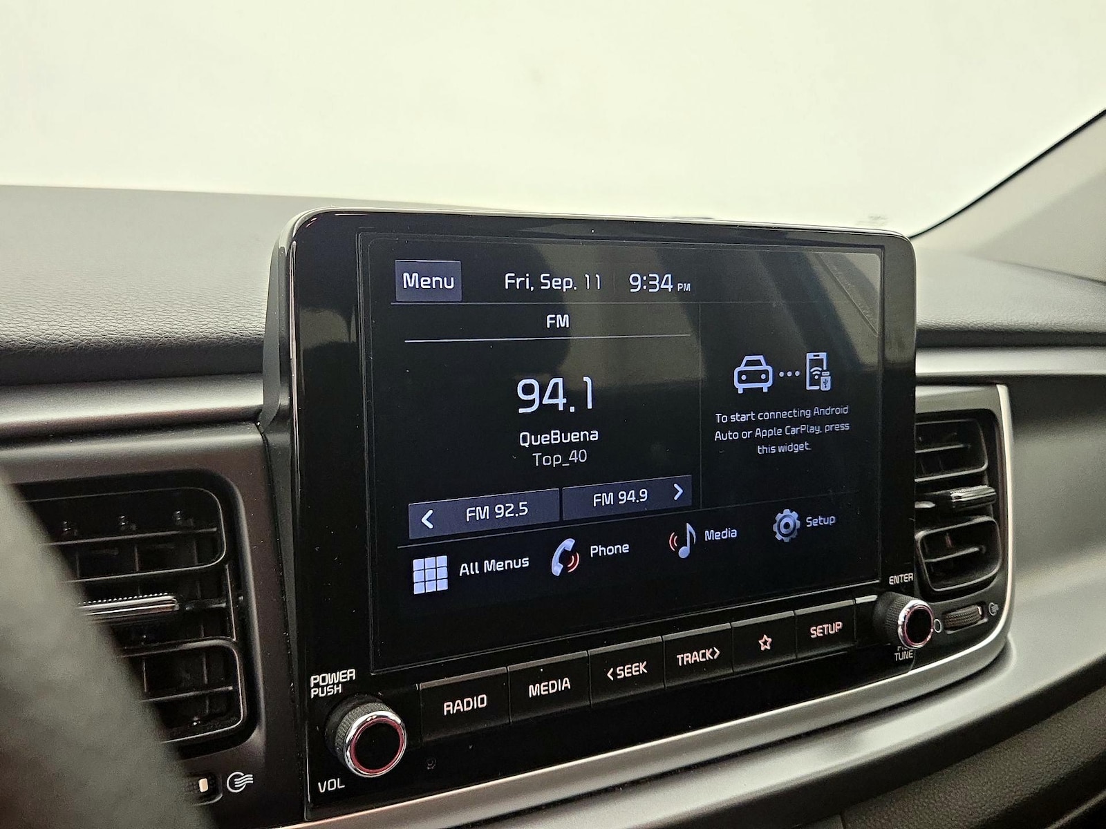 2022 Kia Rio 5-Door S - Photo 16