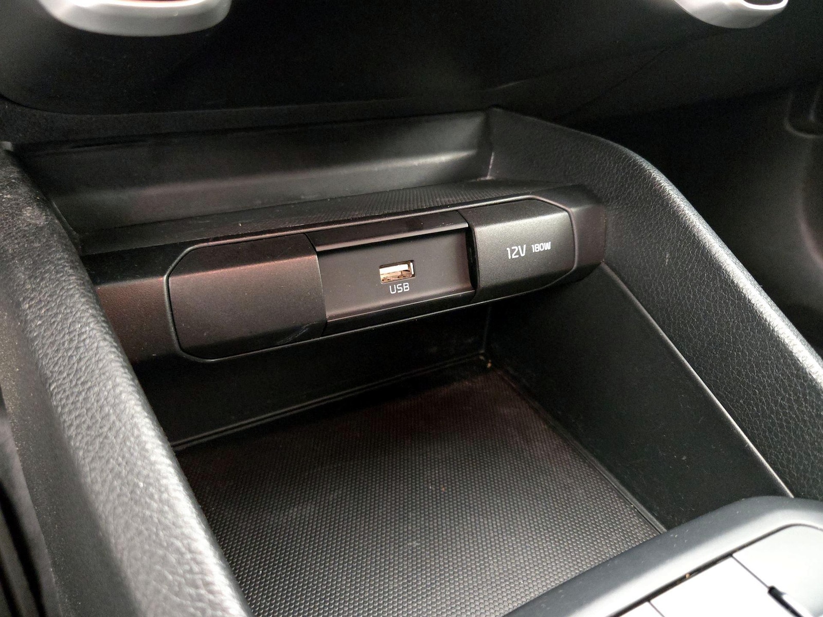 2022 Kia Rio 5-Door S - Photo 19