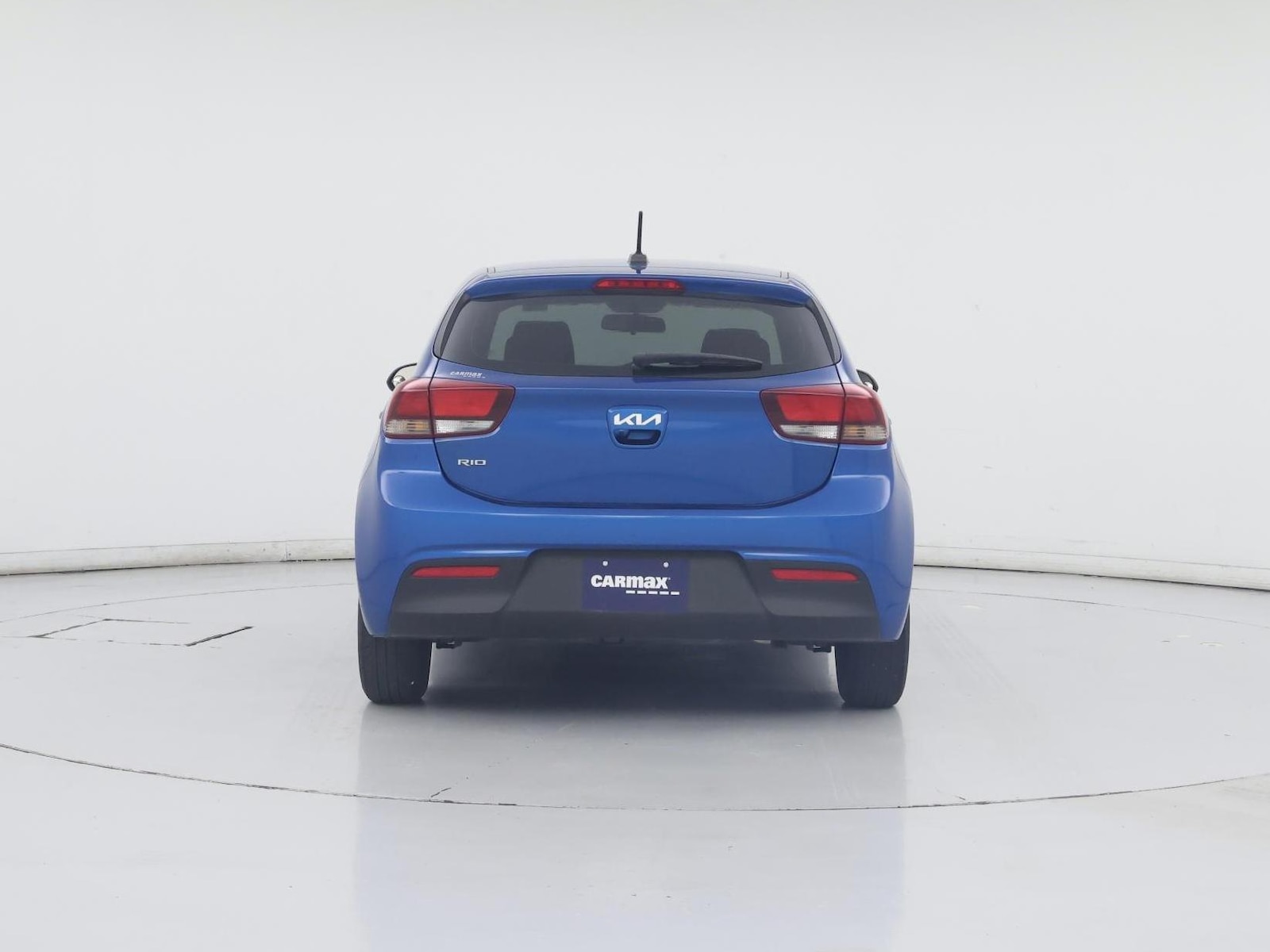 2022 Kia Rio 5-Door S - Photo 7
